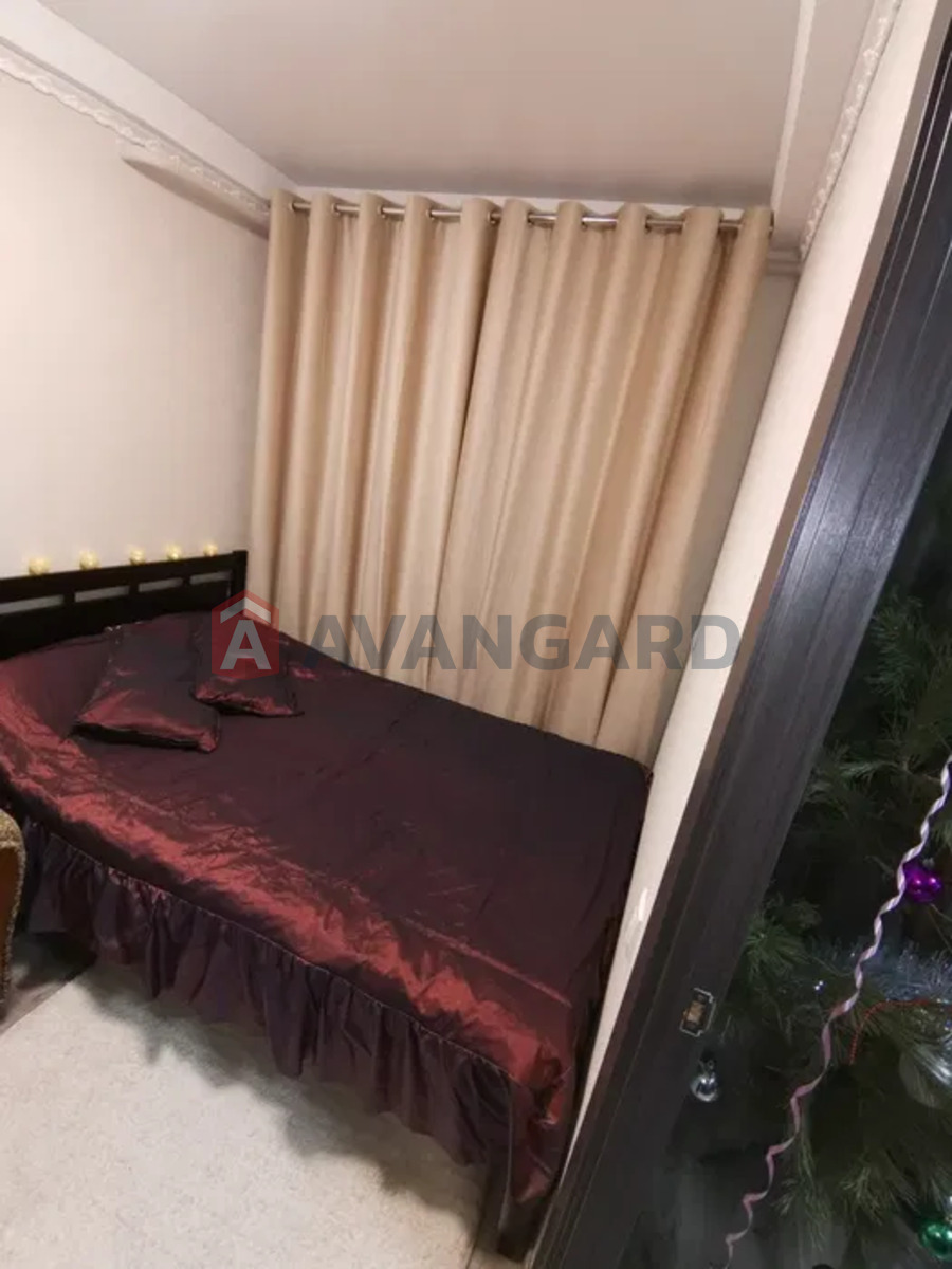 2 ��. ��������, 35/-/5 ��. �., 5/5 ������ ���� 4