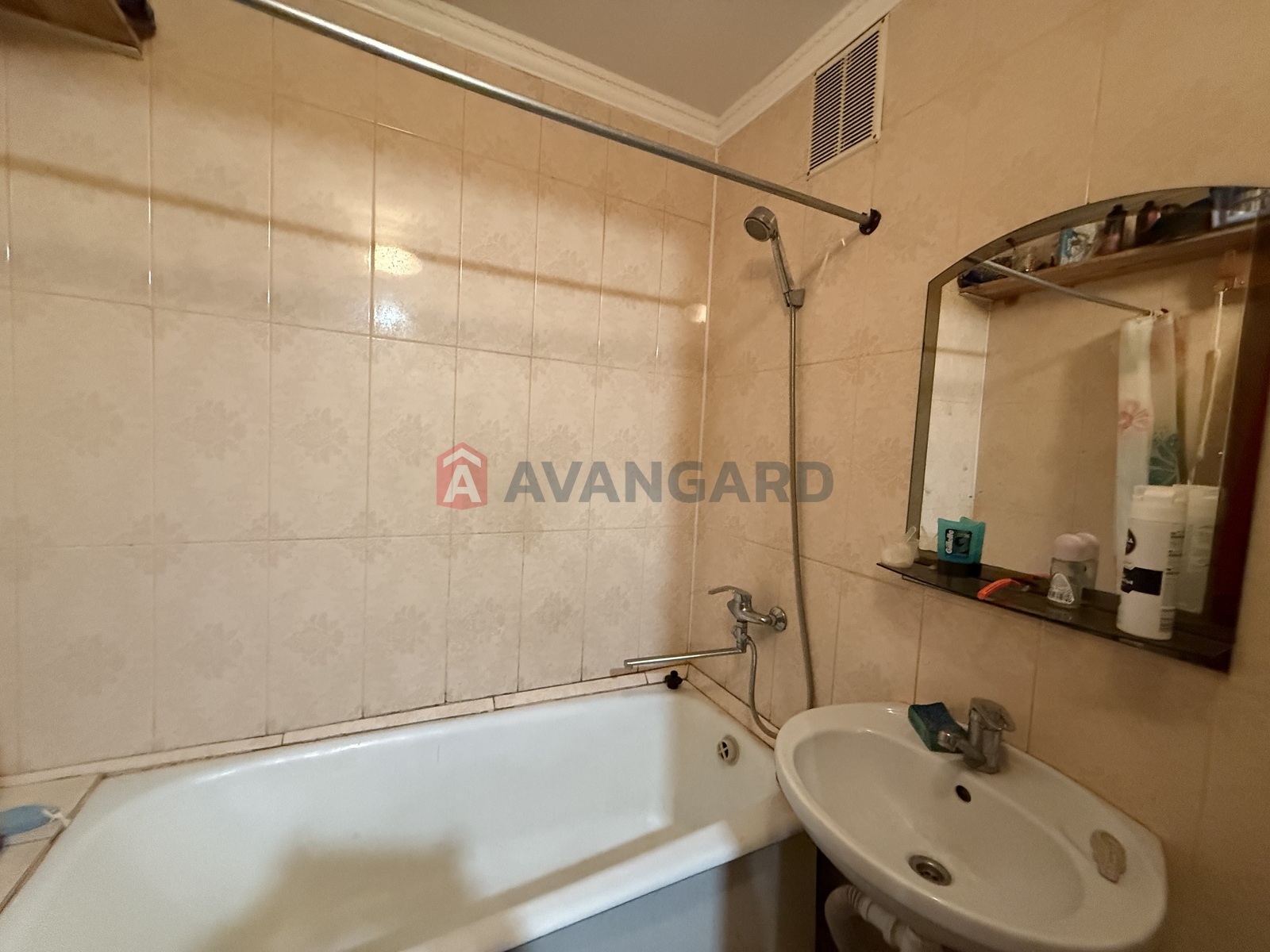 3 ��. ��������, 63/37,7/6 ��. �., 8/9 ������ ���� 11