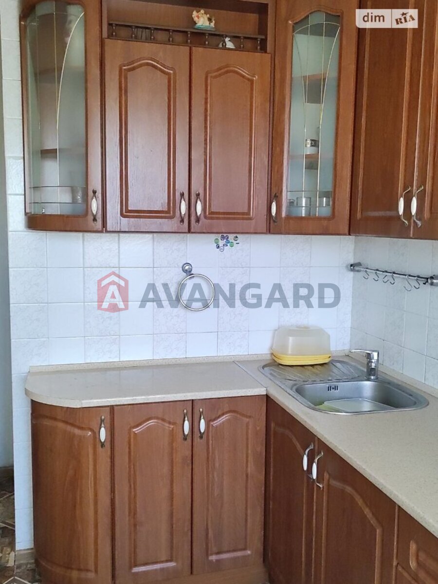 3 ��. ��������, 64/50/9 ��. �., 8/10 ������ ���� 16