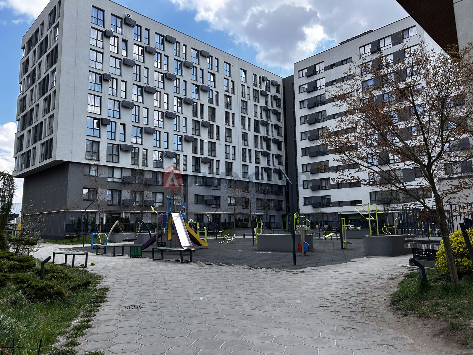 1 ����. ��������, 43/20/13 ��. �., 5/10 ���� ���� 21