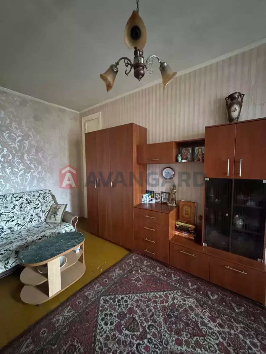 2 ��. ��������, 43/-/5 ��. �., 2/2 ������ ���� 10