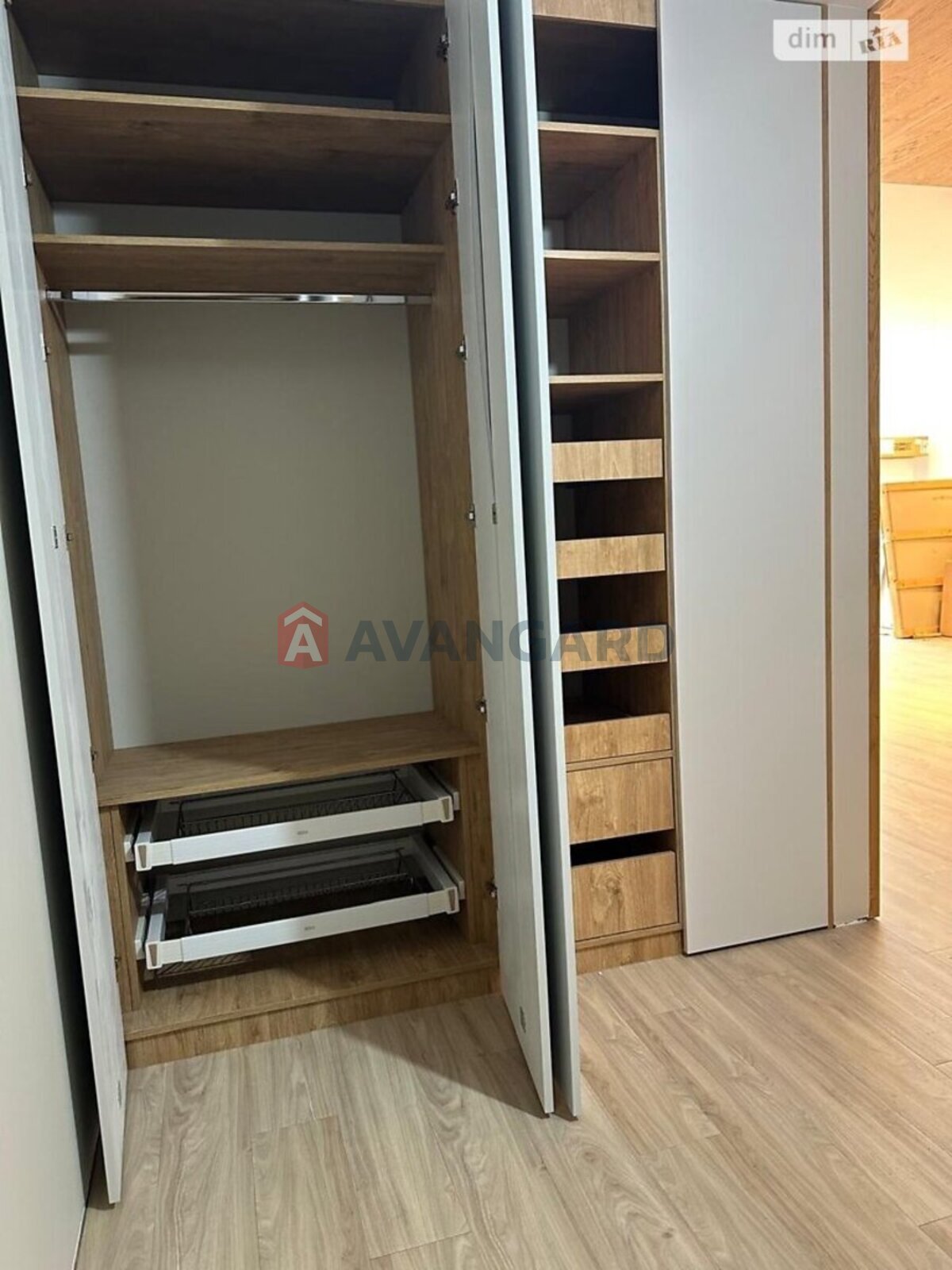 3 ��. ��������, 131/81/22 ��. �., 3/10 ������ ���� 2