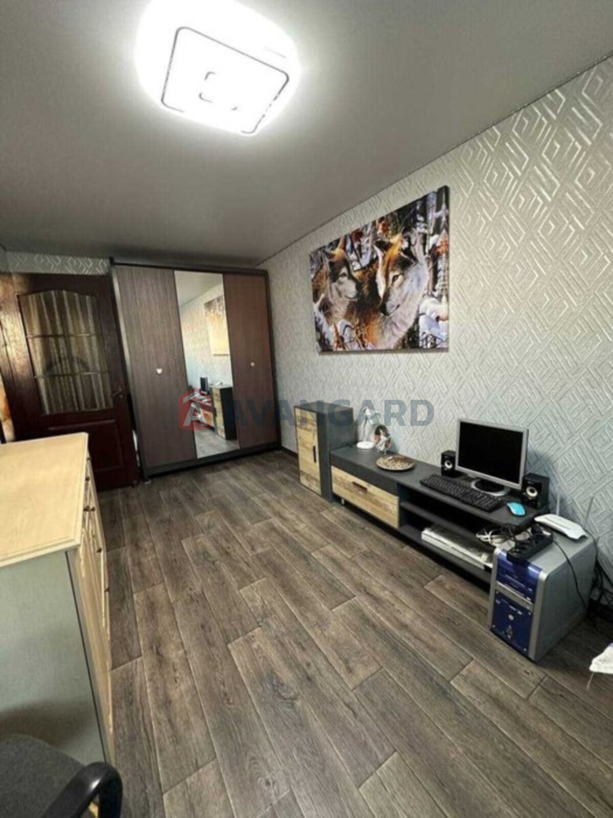 3 ��. ��������, 62/-/6 ��. �., 5/5 ������ ���� 4