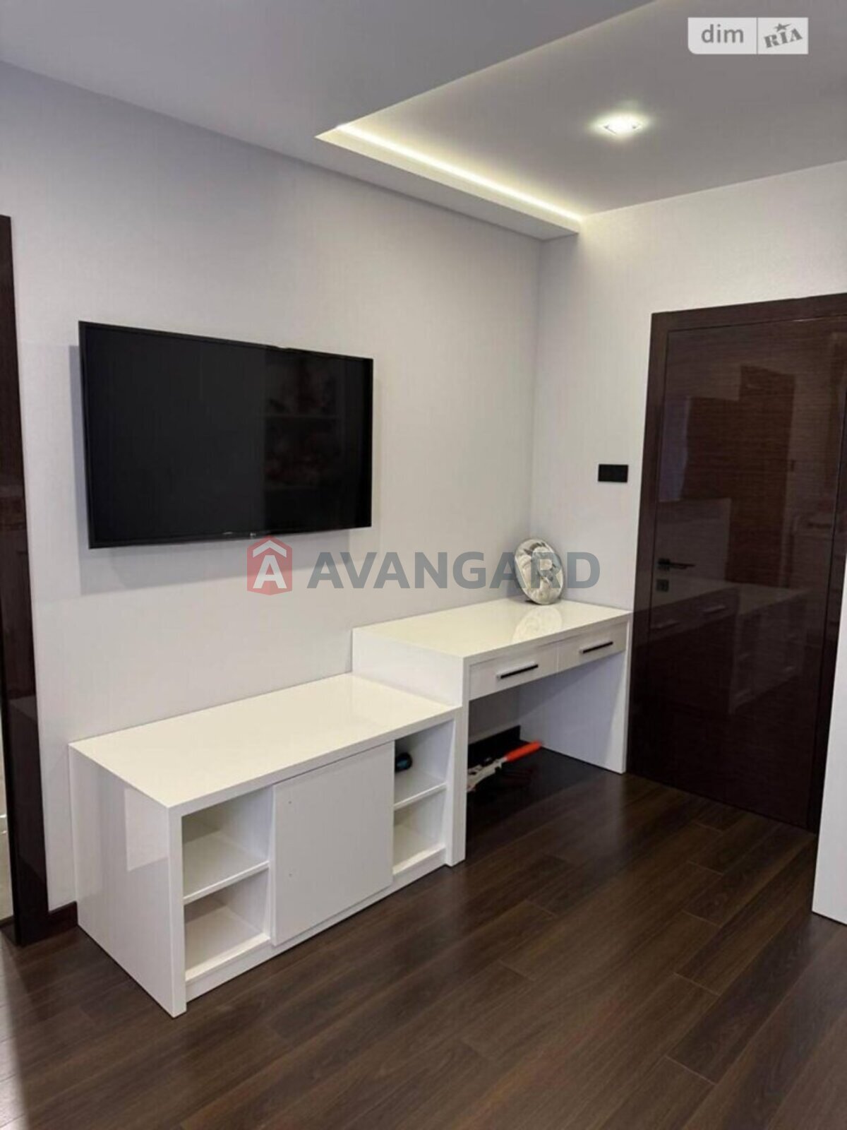 2 ��. ��������, 209/39/- ��. �., 9/10 ������ ���� 21