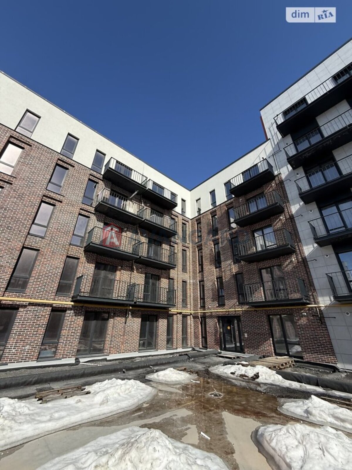 2 ��. ��������, 62/32/20 ��. �., 4/5 ������ ���� 2