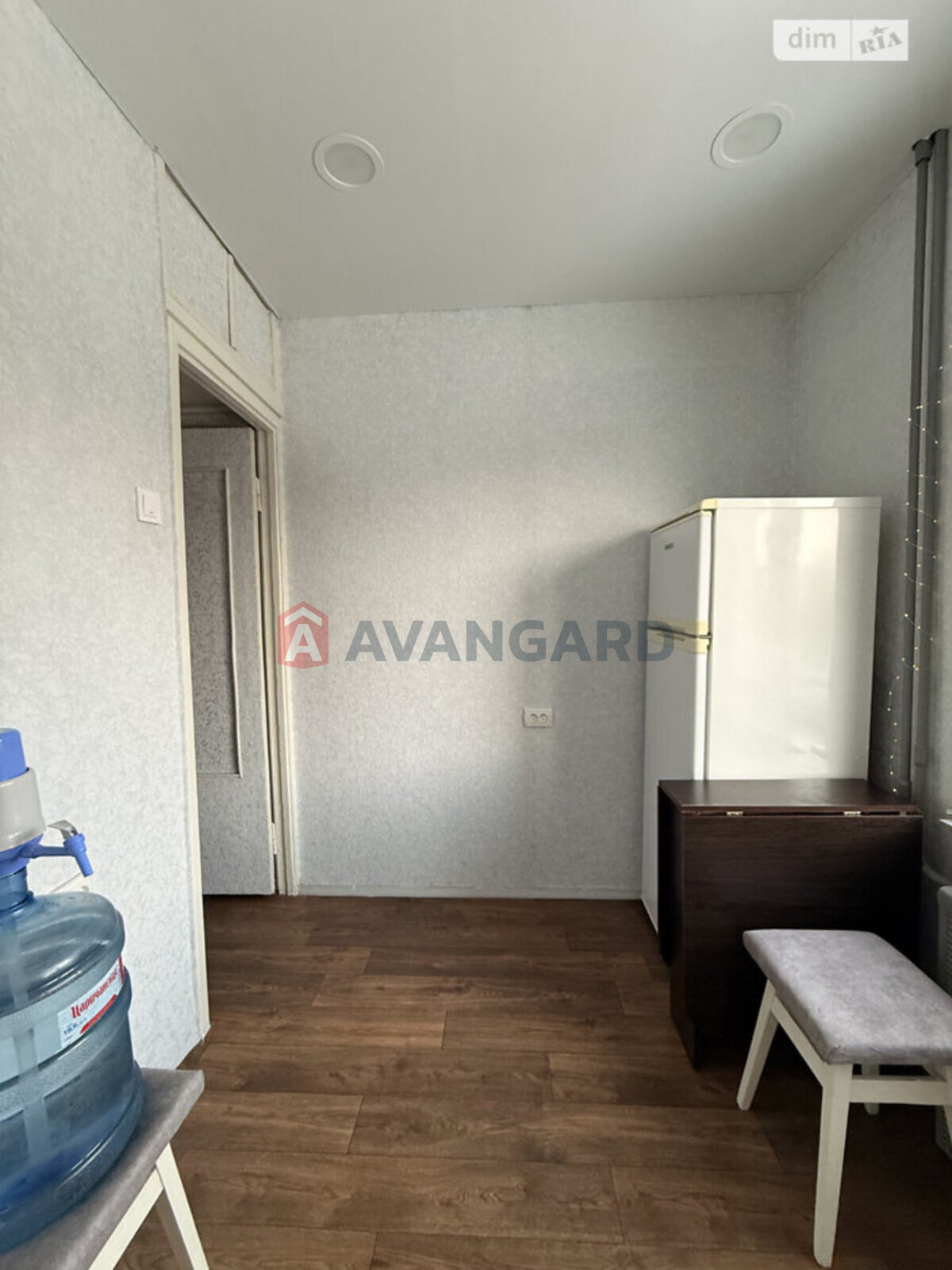 1 ��. ��������, 36/-/- ��. �., 6/9 ������ ���� 14