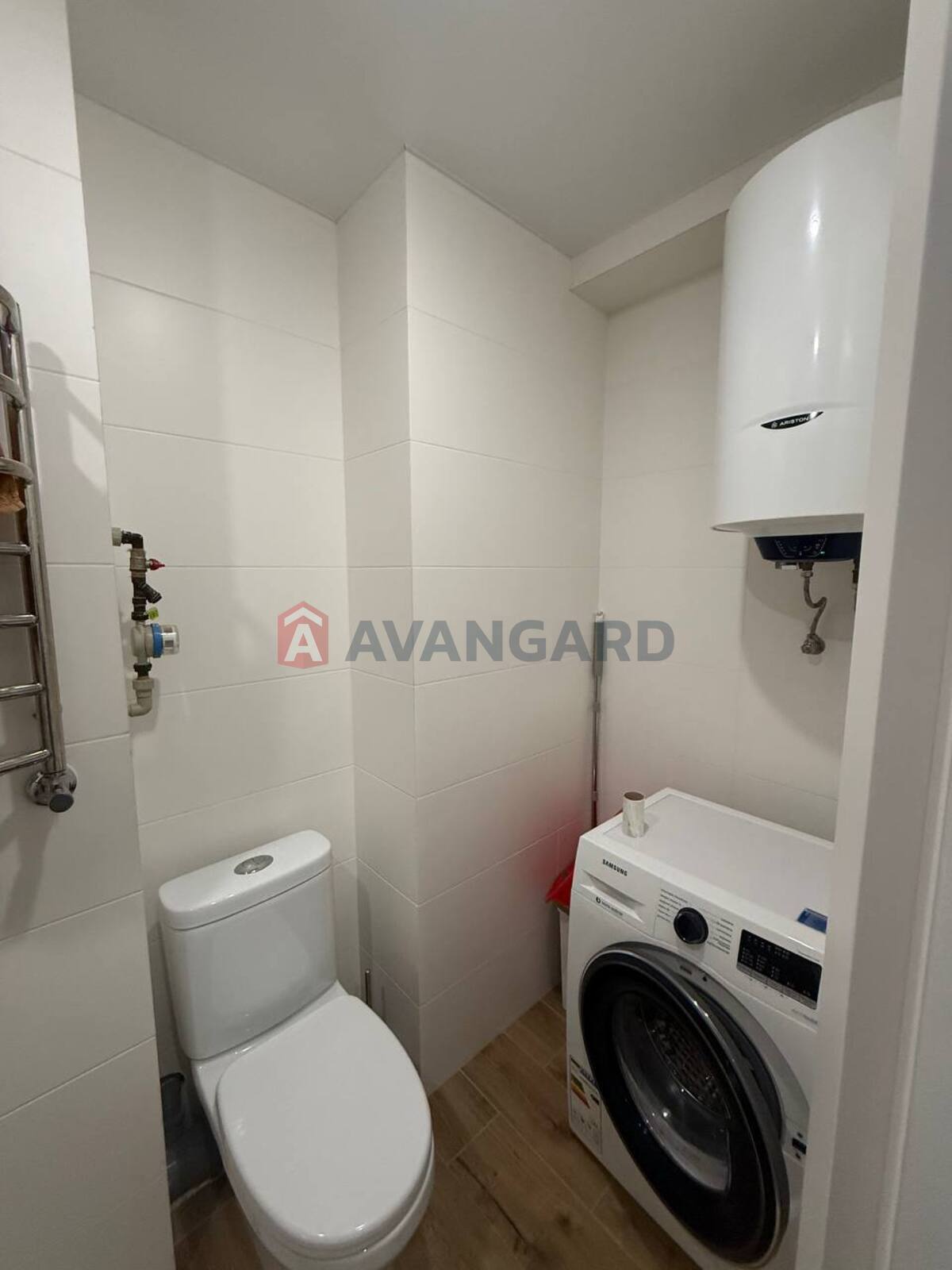 3 ����. ��������, 54/30/7 ��. �., 3/5 ���� ���� 5