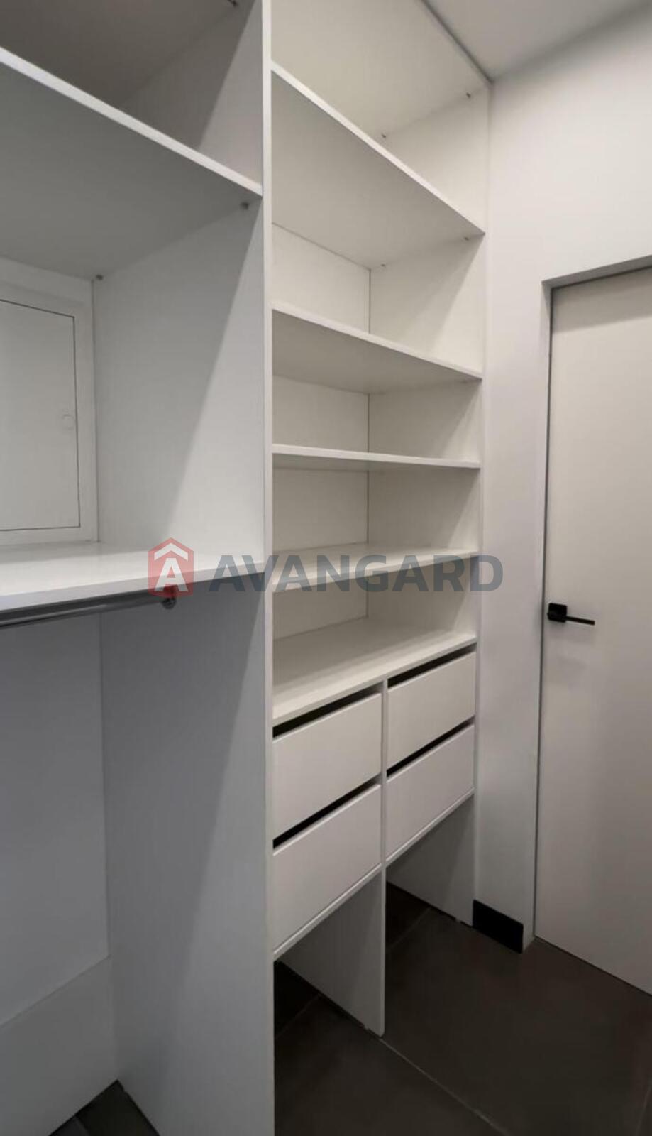 1 ����. ��������, 40/-/12 ��. �., 12/16 ���� ���� 15