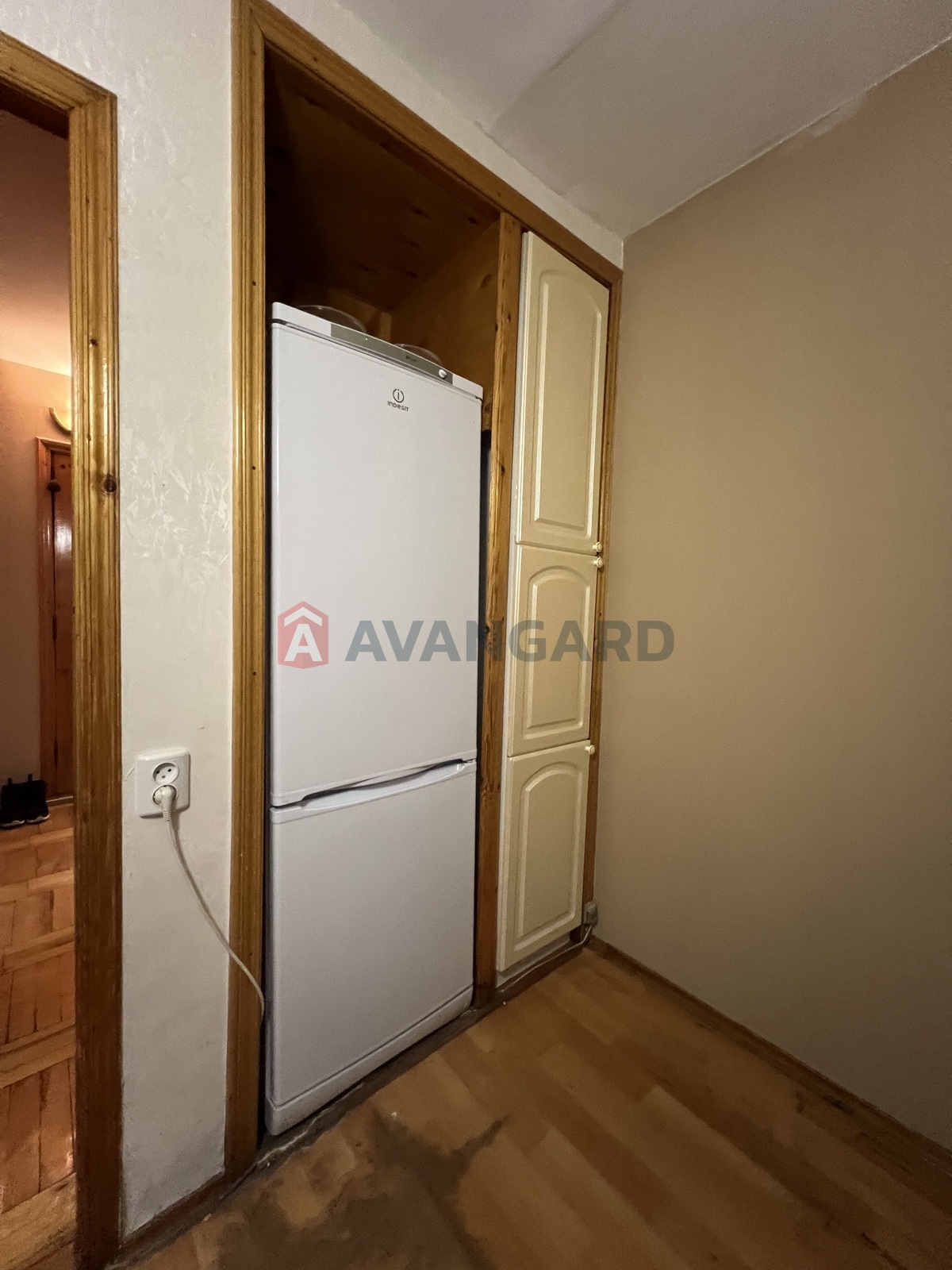 3 ����. ��������, 66/-/9 ��. �., 3/9 ���� ���� 11