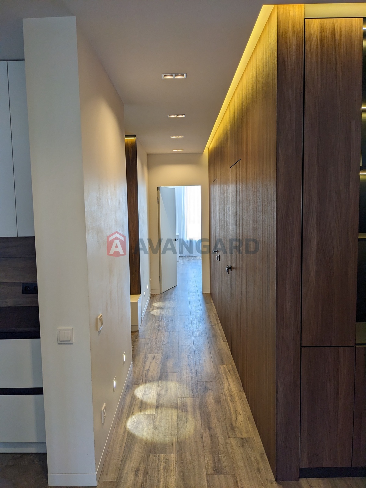 3 ����. ��������, 86/-/15 ��. �., 2/12 ���� ���� 3