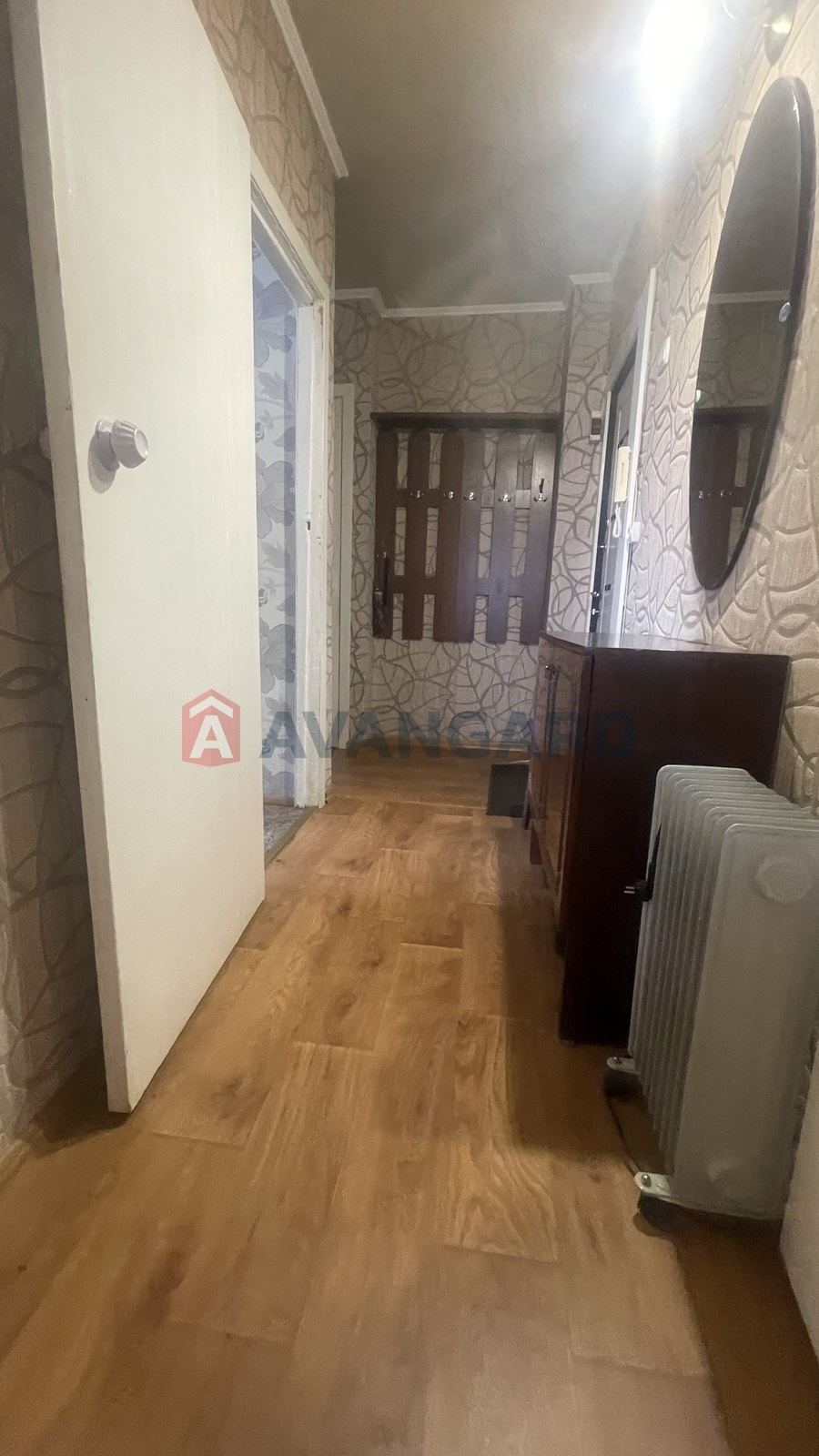 2 ��. ��������, 42,4/-/6 ��. �., 5/5 ������ ���� 1