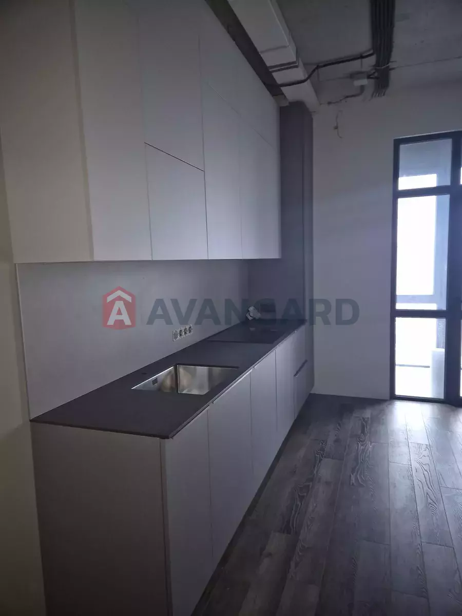 3 ��. ��������, 100/42/25 ��. �., 7/10 ������ ���� 2