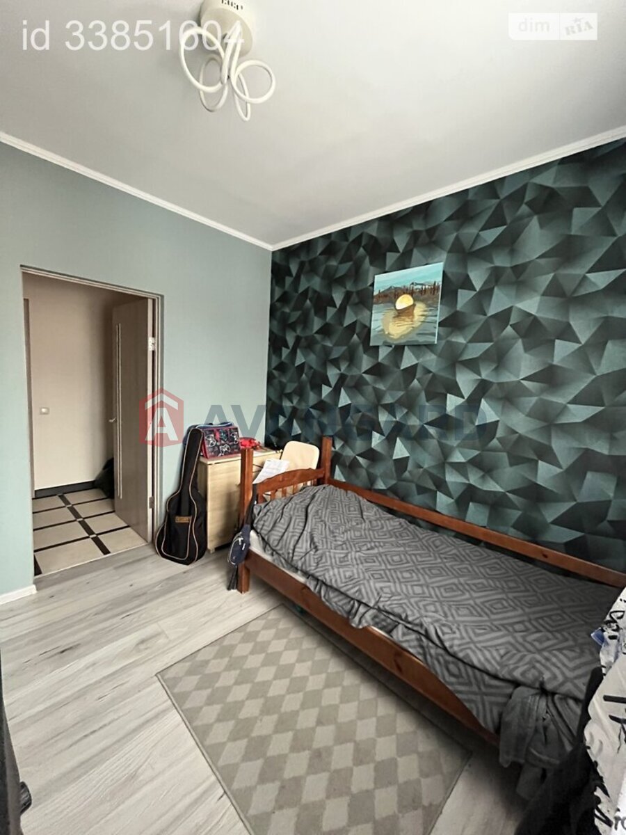 3 ��. ��������, 70/35/13 ��. �., 2/2 ������ ���� 19