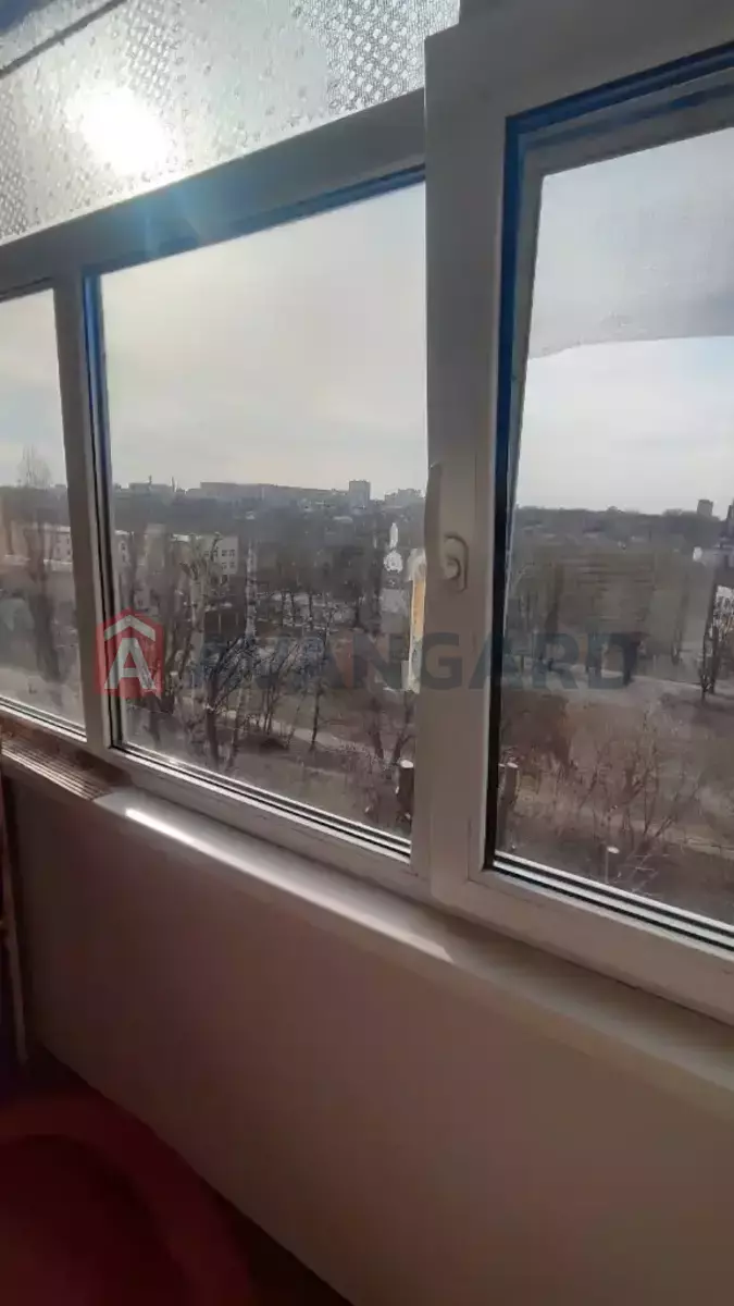 3 ��. ��������, 58/43/6 ��. �., 5/5 ������ ���� 22