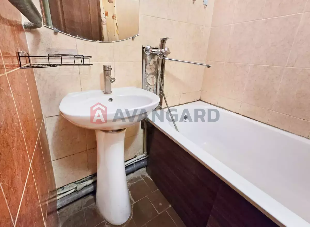 3 ��. ��������, 70/-/10 ��. �., 1/10 ������ ���� 6