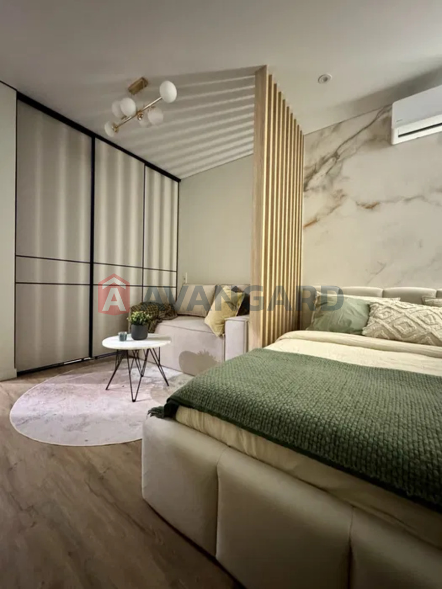 1 ��. ��������, 40/-/13 ��. �., 7/10 ������ ���� 12