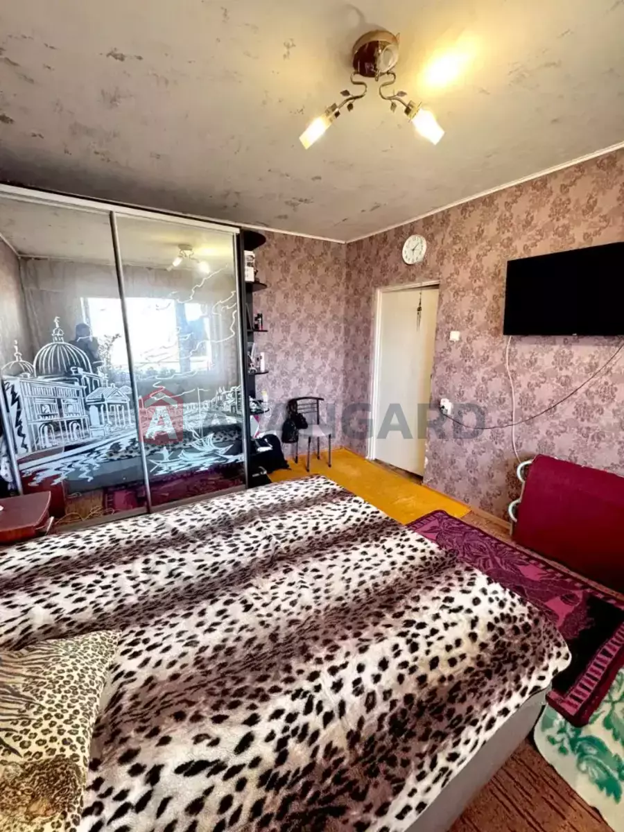 3 ��. ��������, 71/43/8 ��. �., 9/9 ������ ���� 7