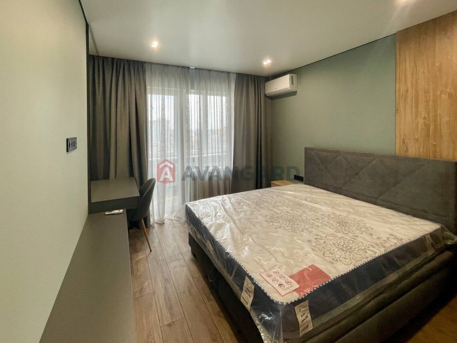 2 ��. ��������, 72/-/10 ��. �., 12/17 ������ ���� 4