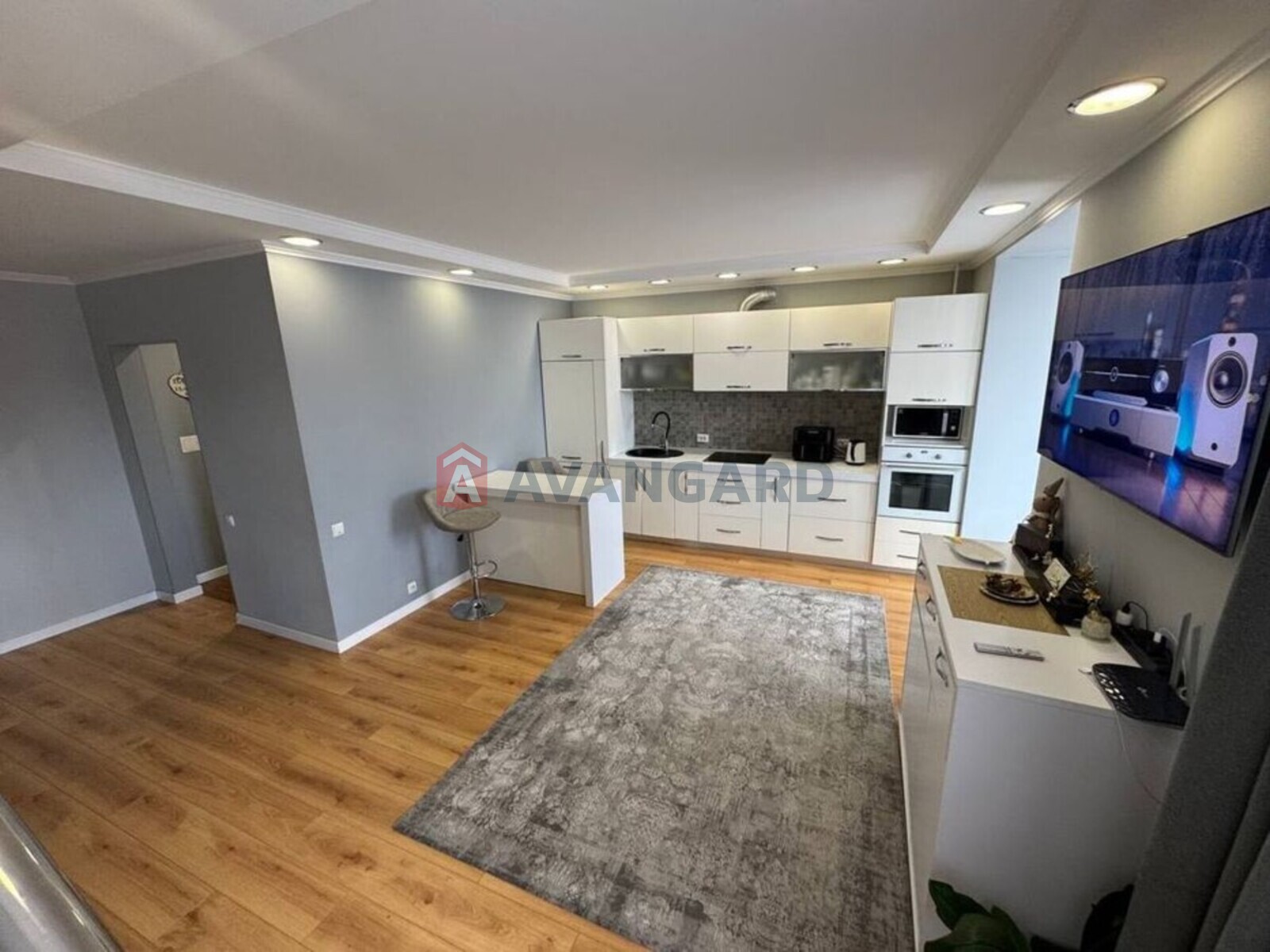 3 ��. ��������, 107/-/36 ��. �., 9/11 ������ ���� 2