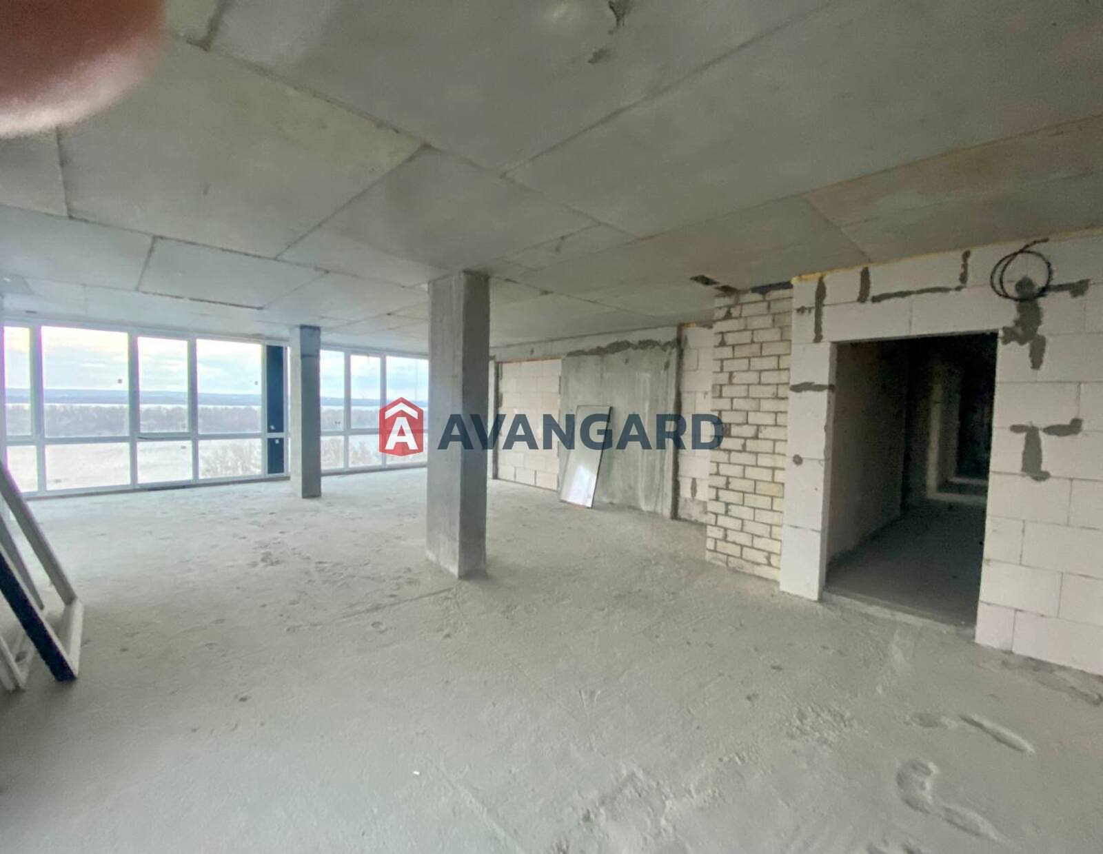 3 ��. ��������, 81/-/- ��. �., 7/23 ������ ���� 9