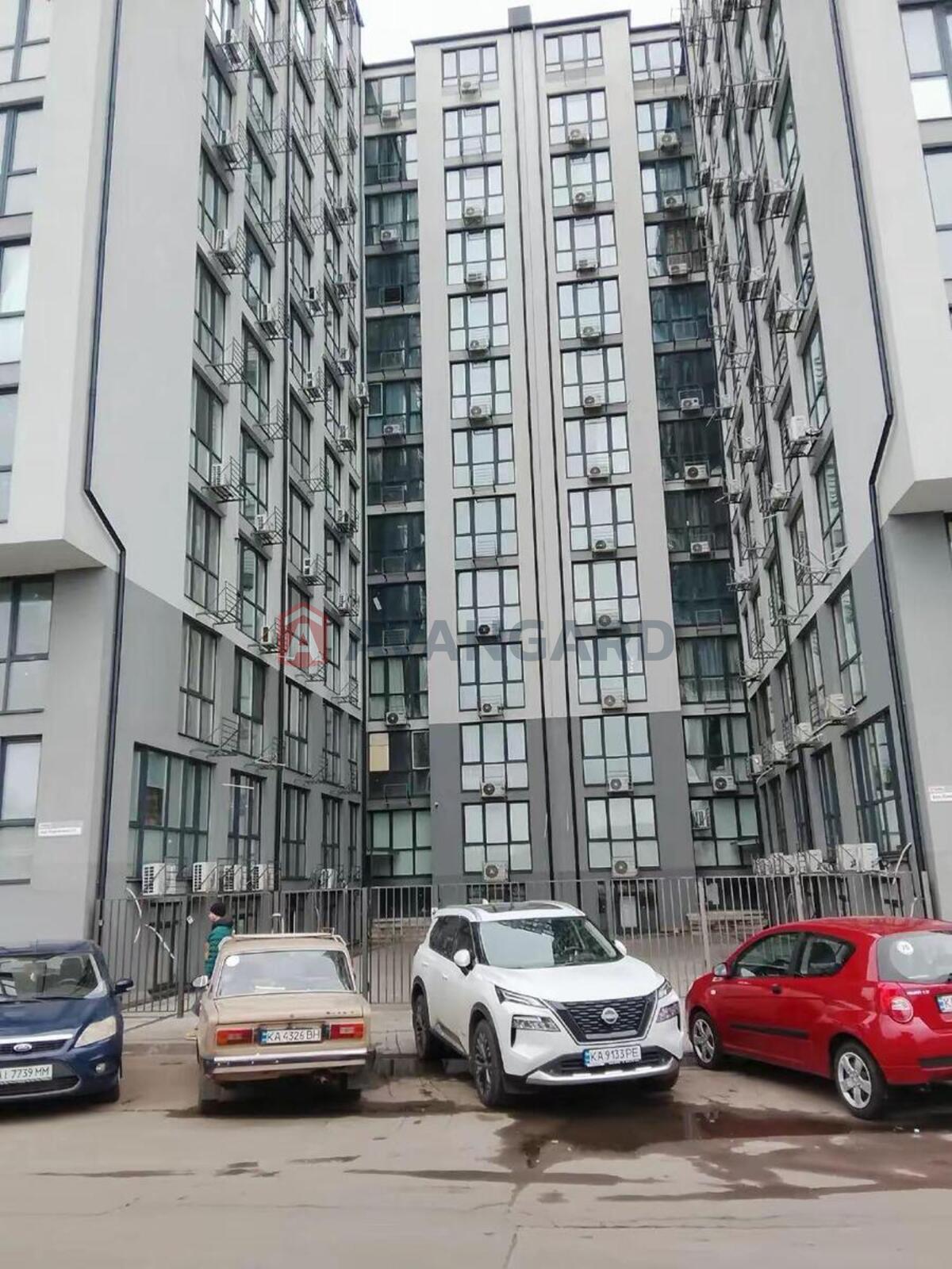 1 ��. ��������, 21/-/13 ��. �., 1/11 ������ ���� 2