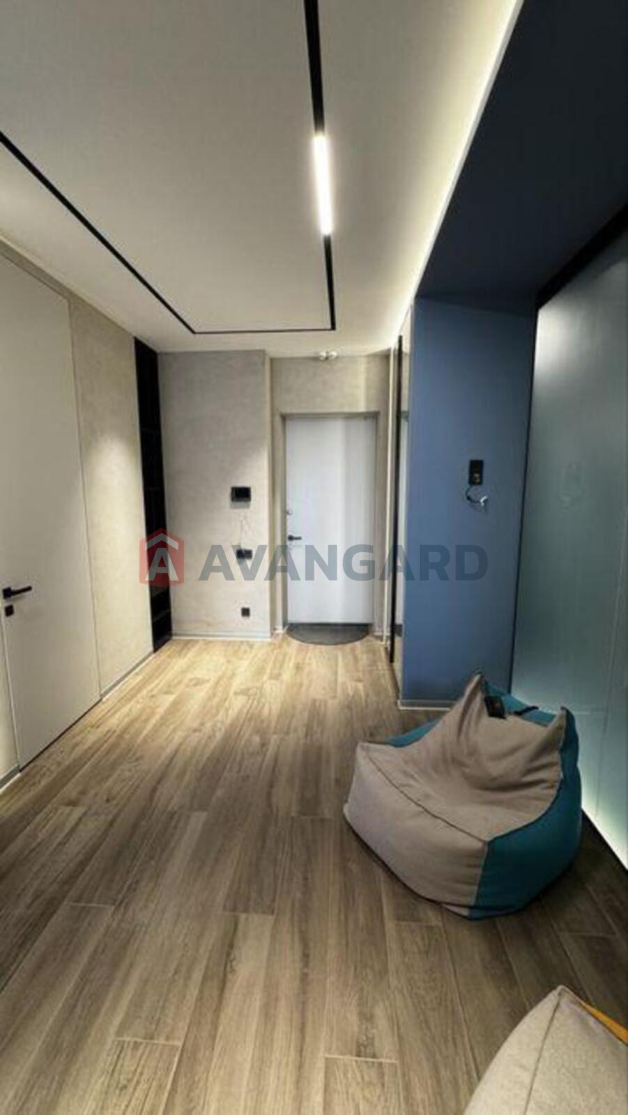 2 ��. ��������, 76/-/23 ��. �., 17/24 ������ ���� 9