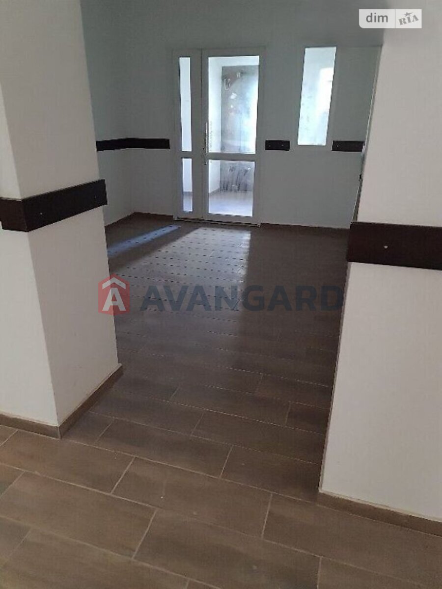 2 ��. ��������, 85/58/16 ��. �., 6/9 ������ ���� 12