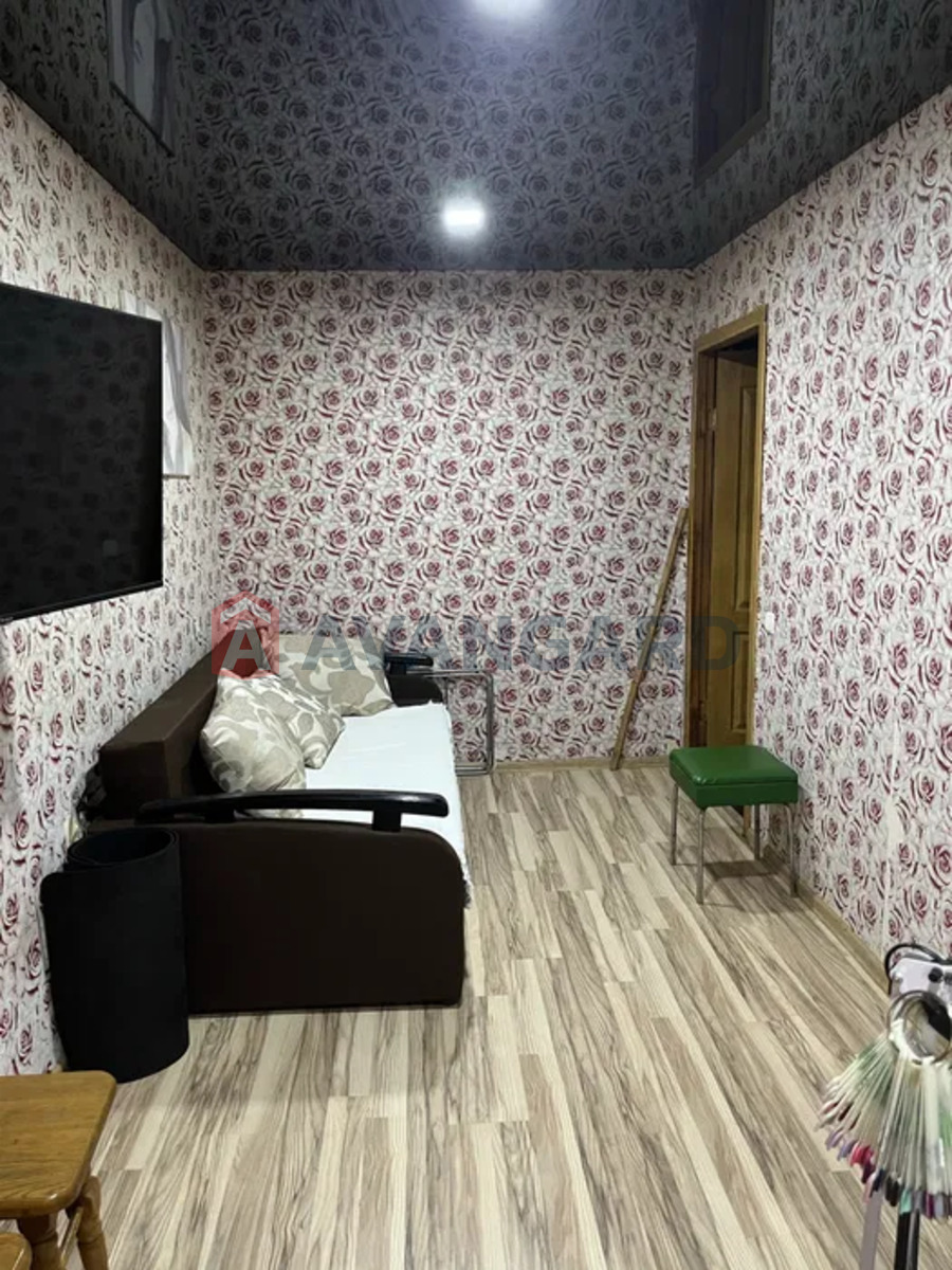 2 ��. ��������, 45/-/6 ��. �., 3/5 ������ ���� 10