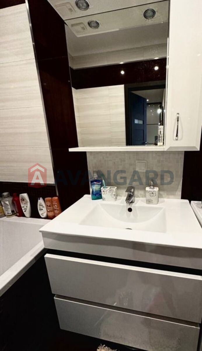 1 ��. ��������, 43/-/11 ��. �., 6/19 ������ ���� 4