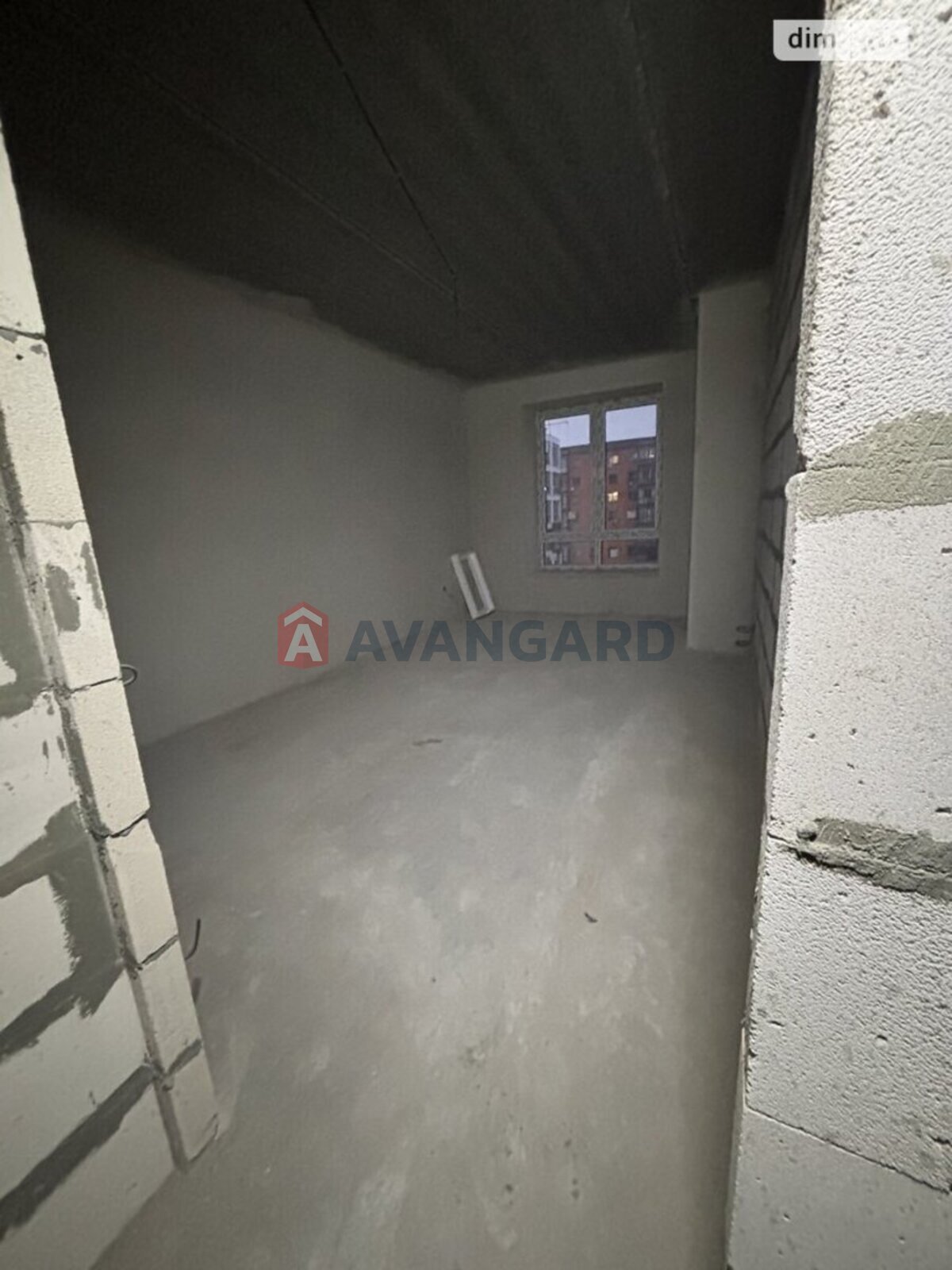 1 . , 44/-/- . ., 8/10   6