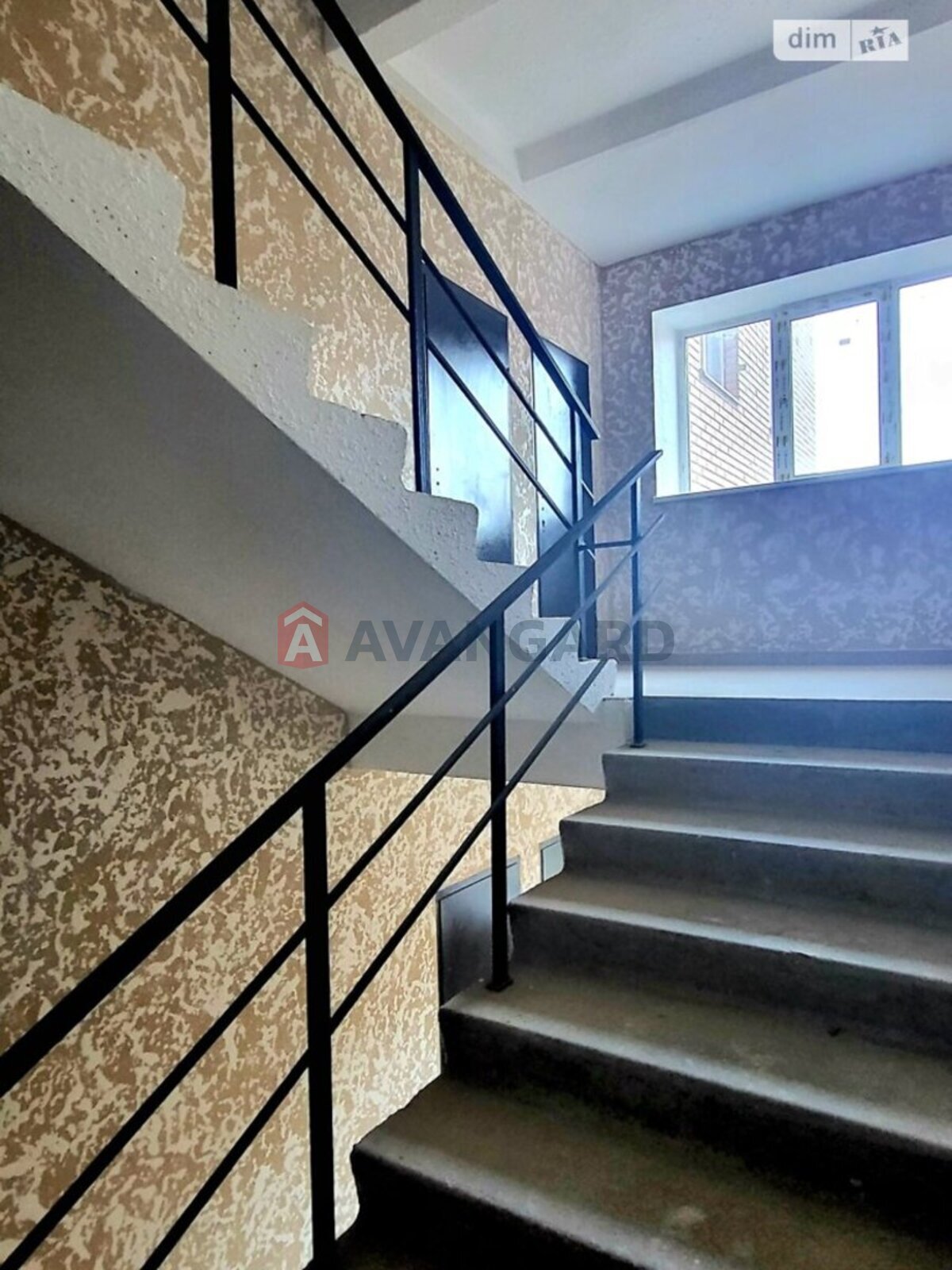 1 ��. ��������, 55/22/20 ��. �., 3/12 ������ ���� 3