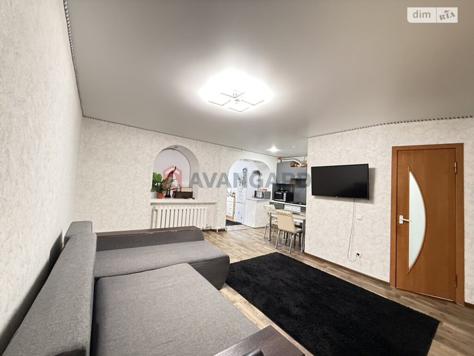 2 ��. ��������, 42/29/5 ��. �., 1/5 ������ ���� 6