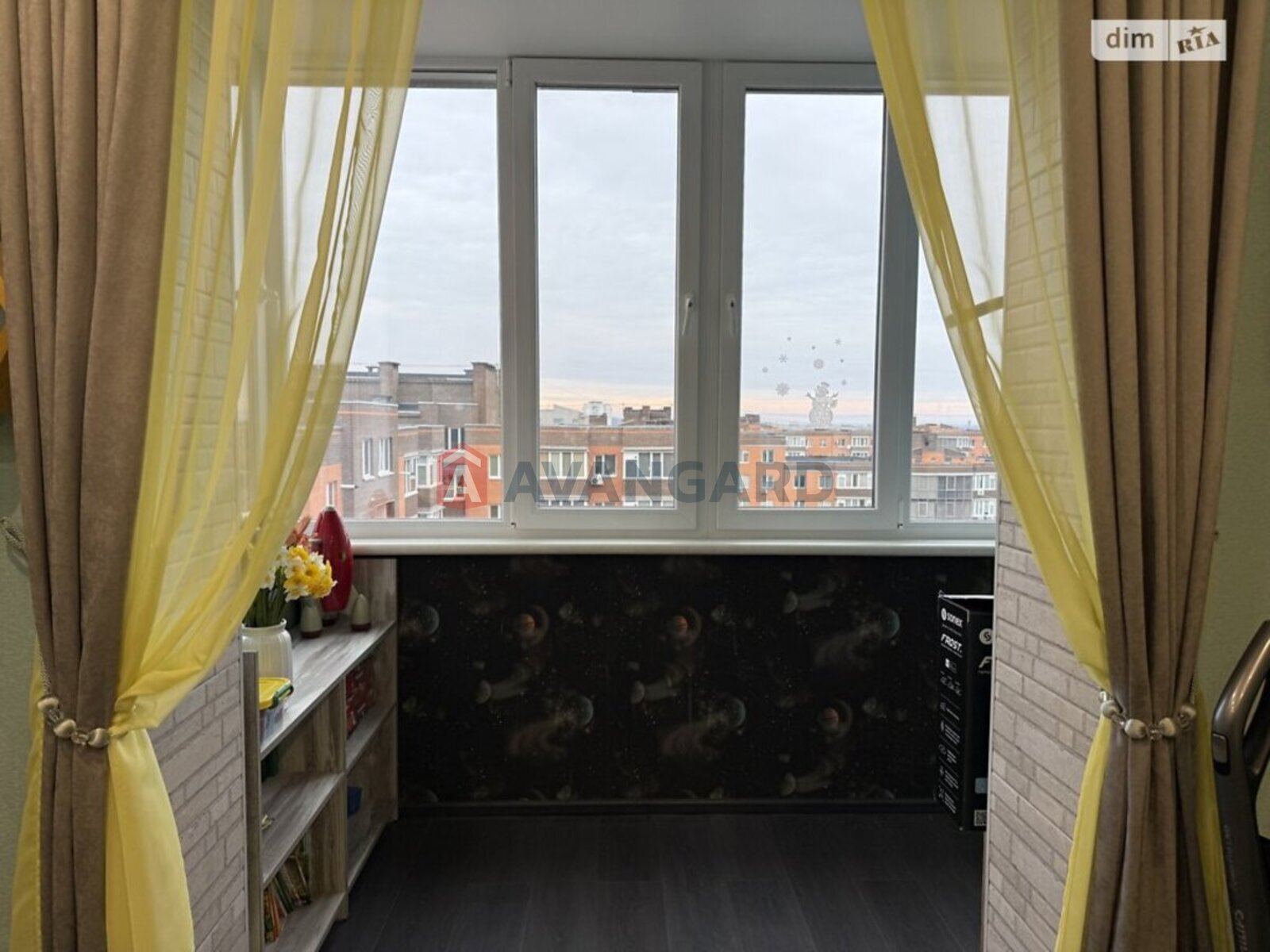 1 ��. ��������, 49/20/8 ��. �., 13/13 ������ ���� 7