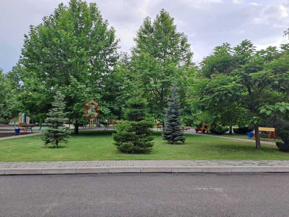 3 ����. ��������, 107/-/15 ��. �., 1/4 ���� ���� 15