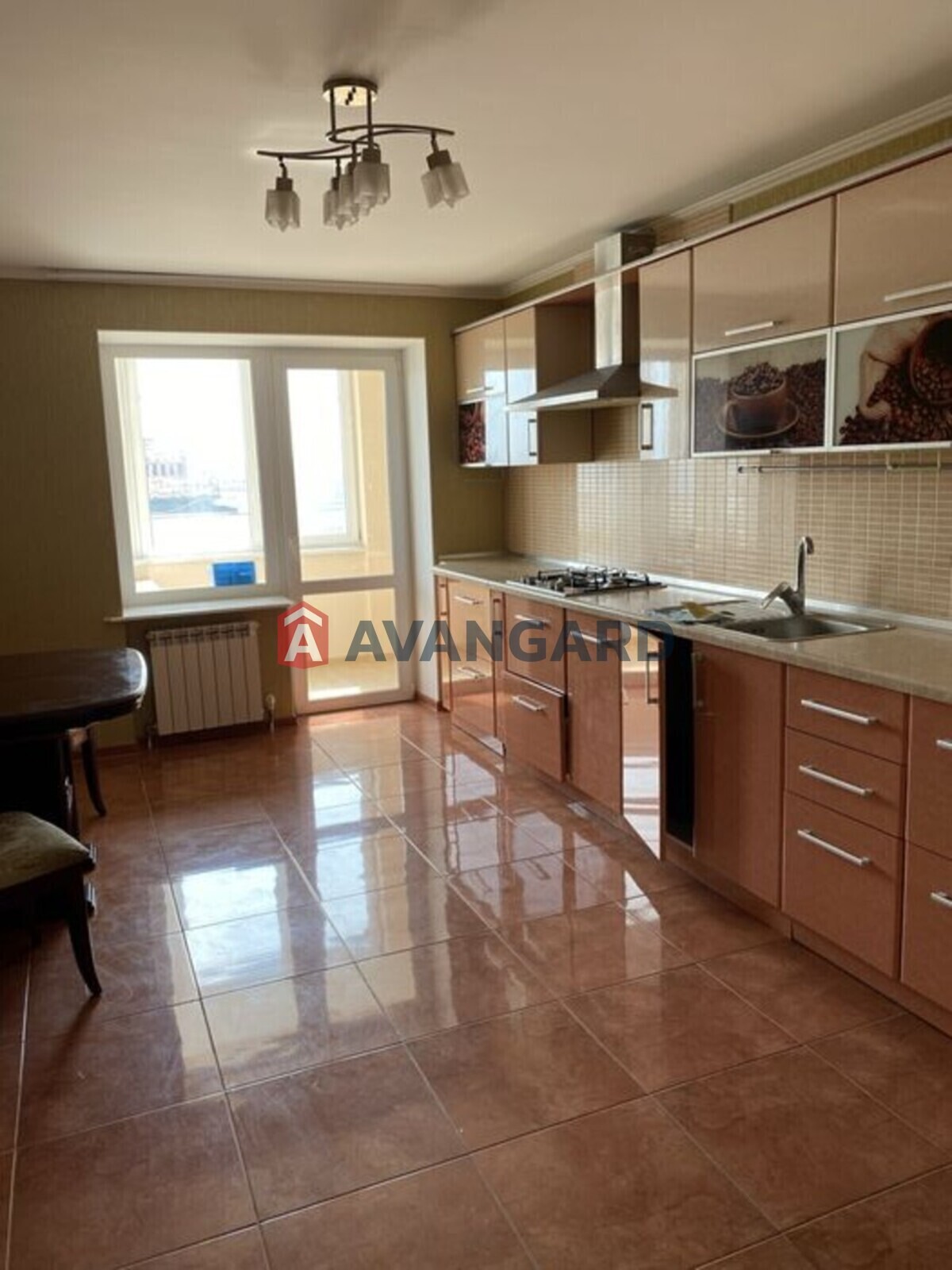 2 ��. ��������, 80/-/17 ��. �., 9/10 ������ ���� 4