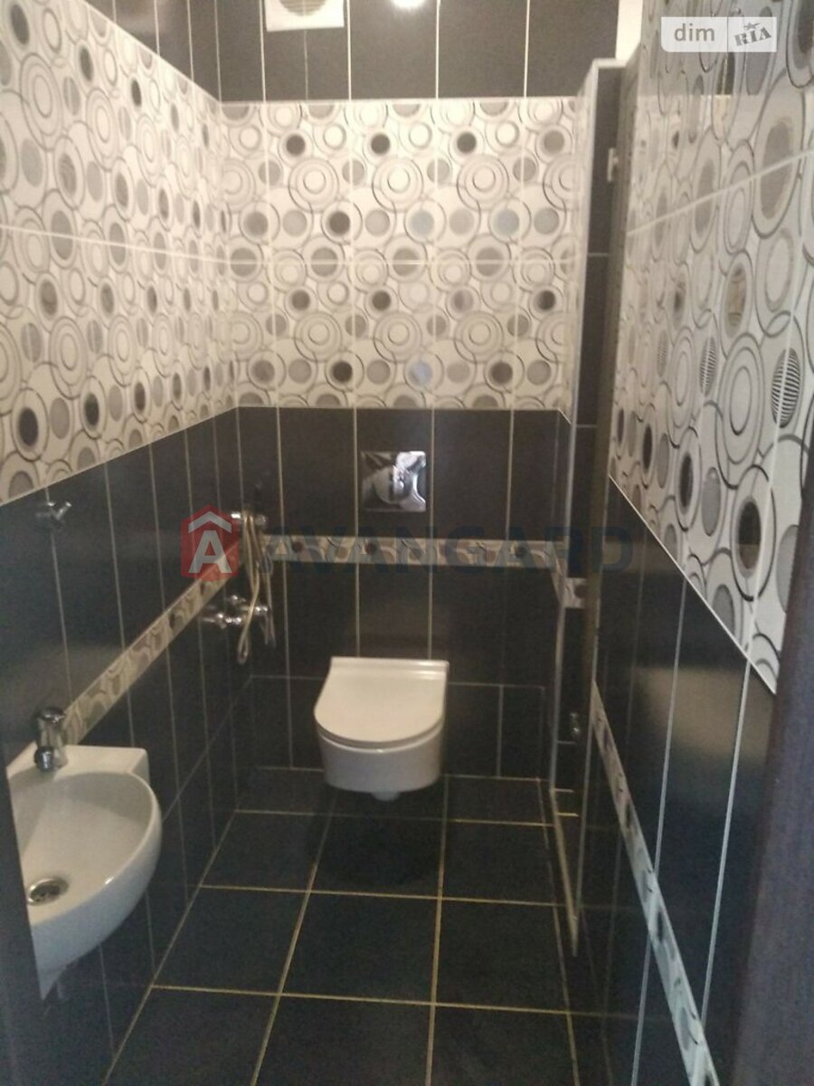 3 ��. ��������, 107/-/- ��. �., 4/5 ������ ���� 12