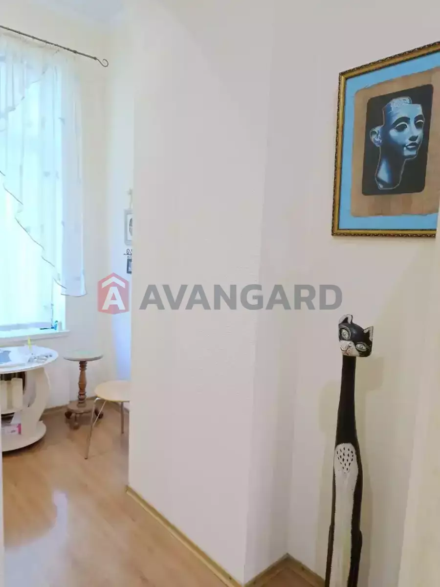 1 ����. ��������, 43/-/- ��. �., 1/4 ���� ���� 9