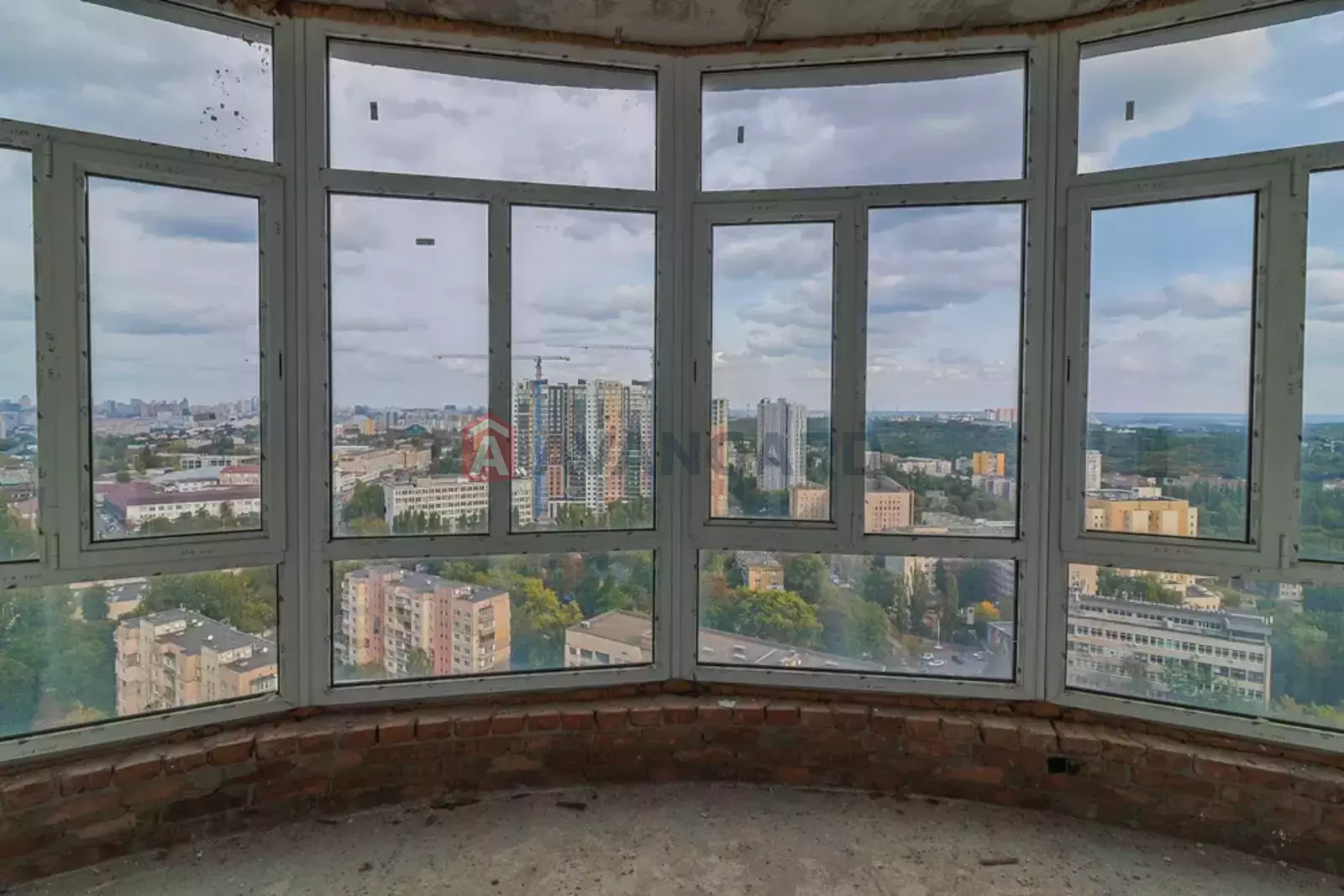 3 ��. ��������, 135/-/30 ��. �., 24/25 ������ ���� 1