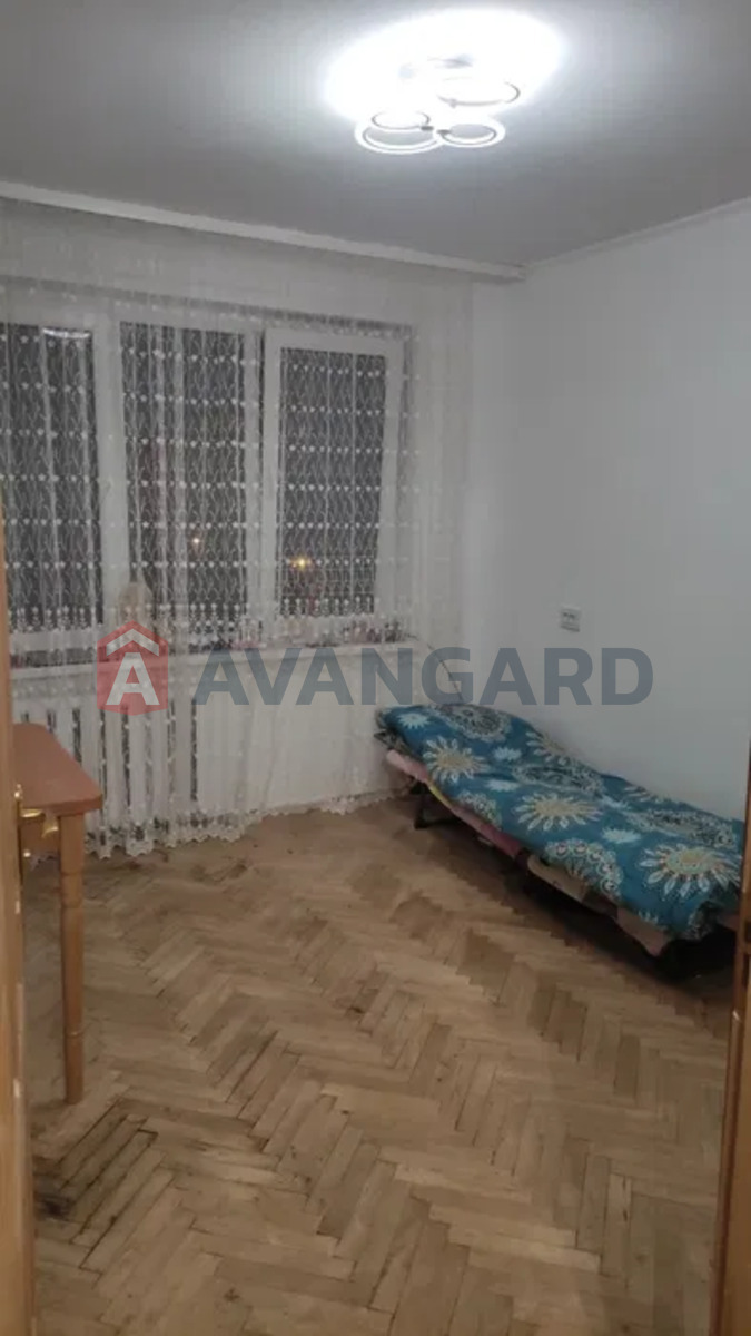 1 ��. ��������, 66/-/9 ��. �., 6/9 ������ ���� 8