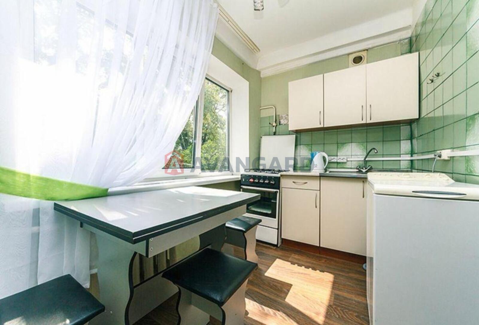 1 ��. ��������, 38/-/6 ��. �., 1/5 ������ ���� 2