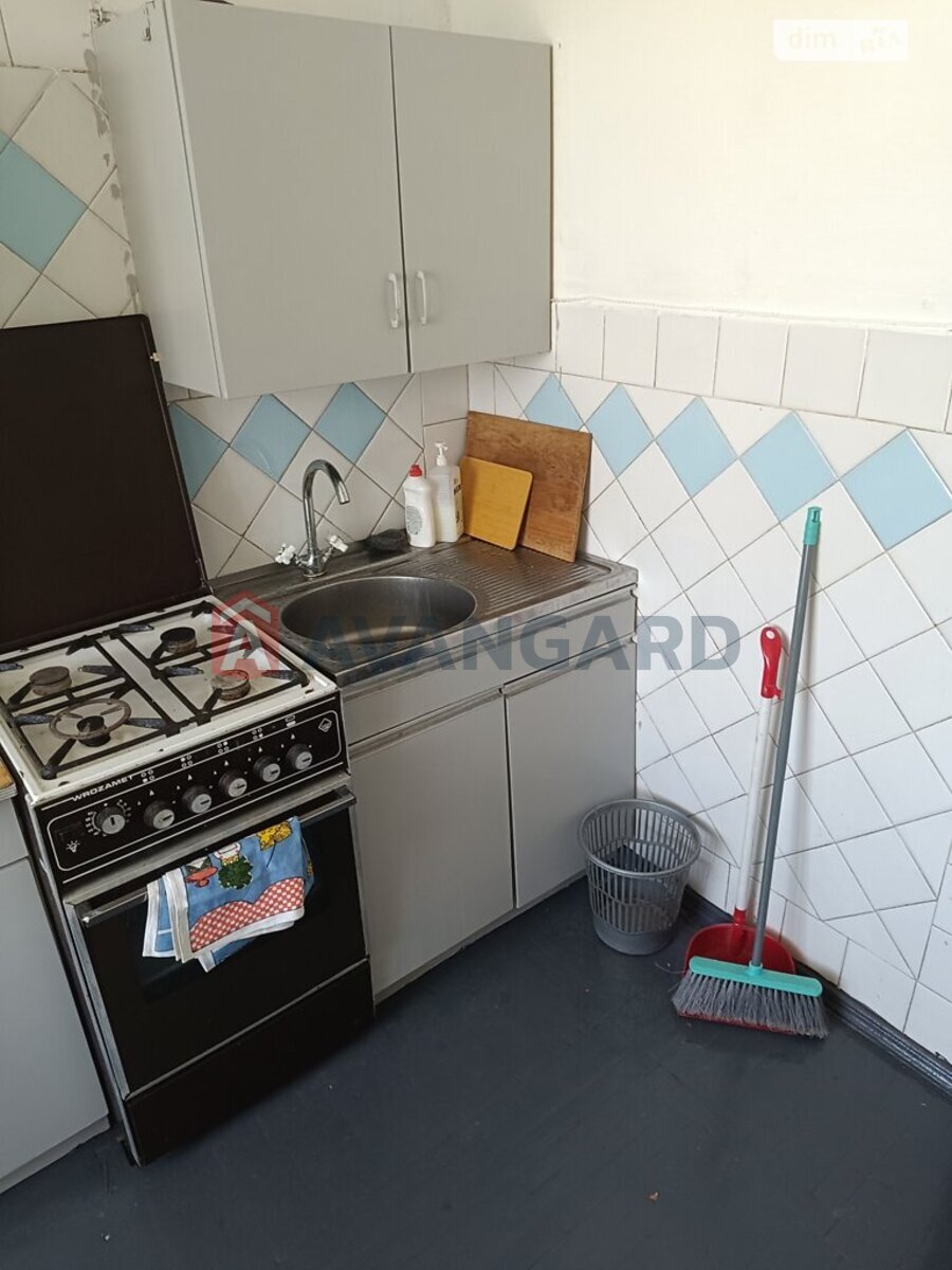 3 ��. ��������, 70/-/7.3 ��. �., 8/9 ������ ���� 12