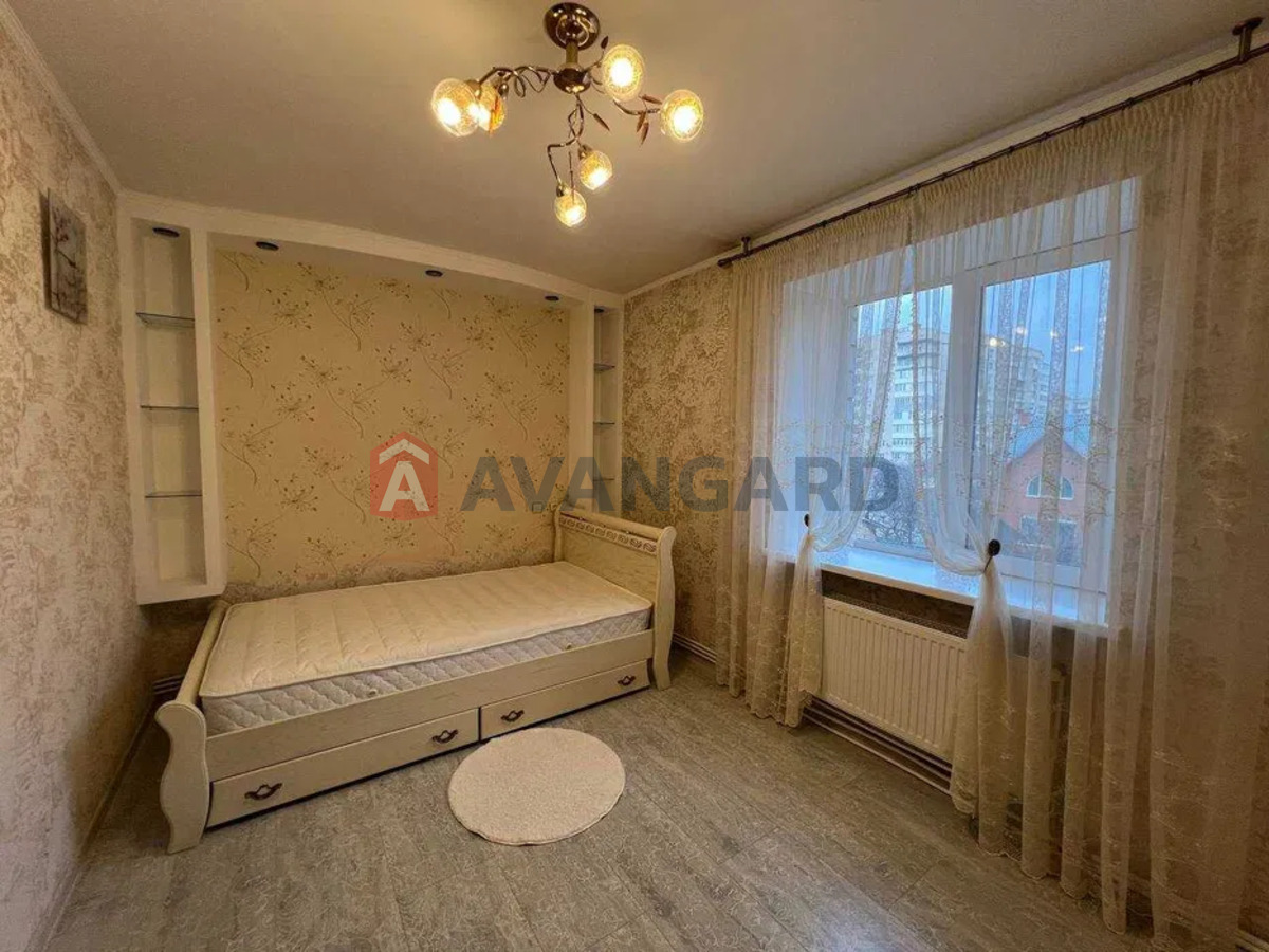 3 ��. ��������, 76/-/11 ��. �., 3/10 ������ ���� 7