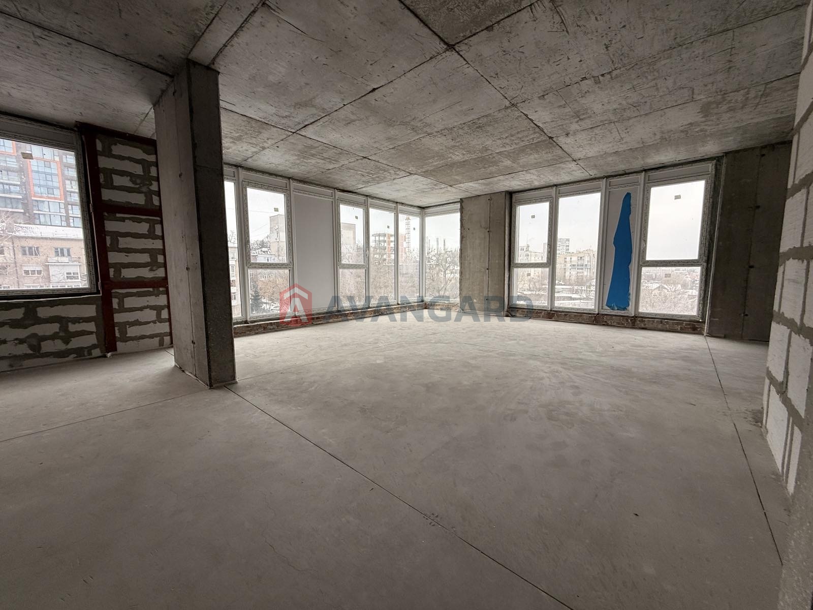 2 ��. ��������, 59/30/18 ��. �., 8/18 ������ ���� 15