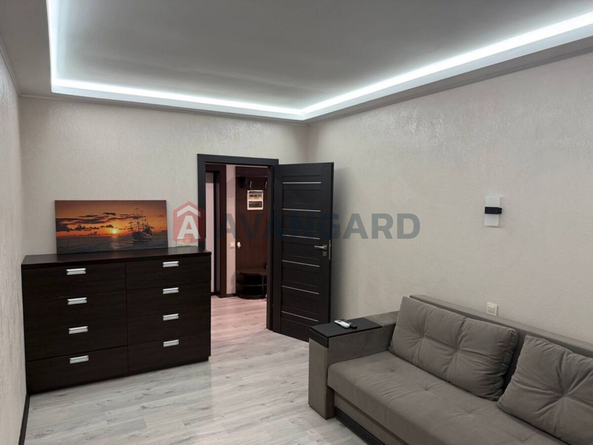 1 ����. ��������, 45/-/15 ��. �., 14/24 ���� ���� 7