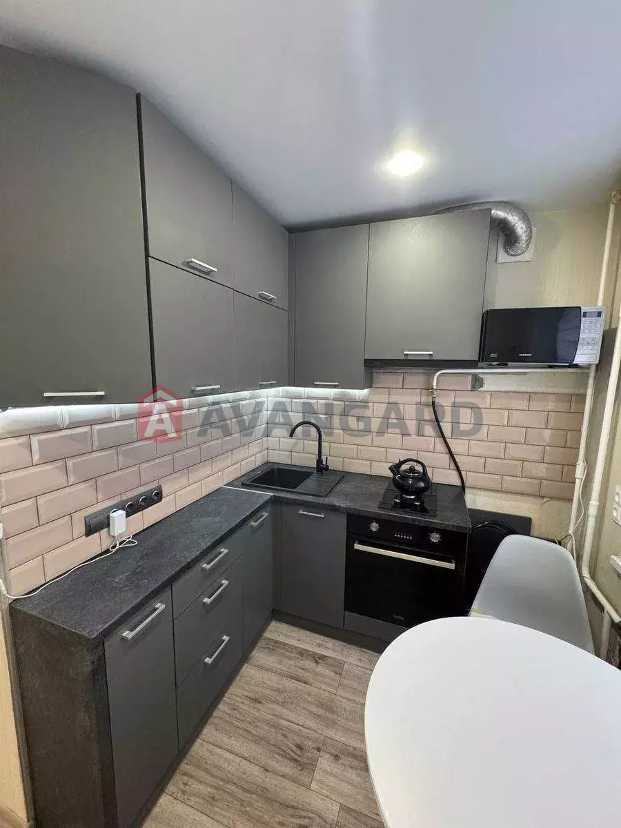 1 . , 30/-/6 . ., 8/9   12