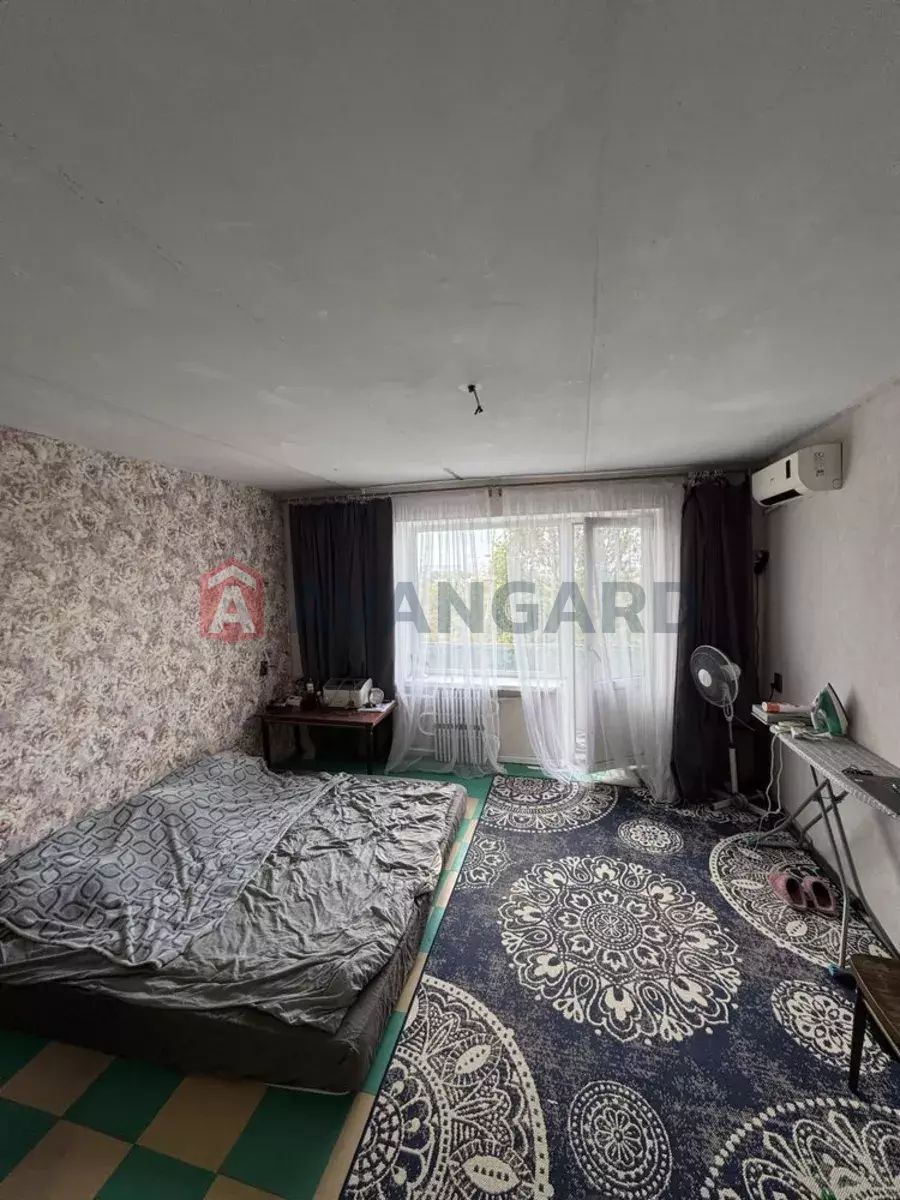 3 ��. ��������, 67/-/10 ��. �., 4/9 ������ ���� 13