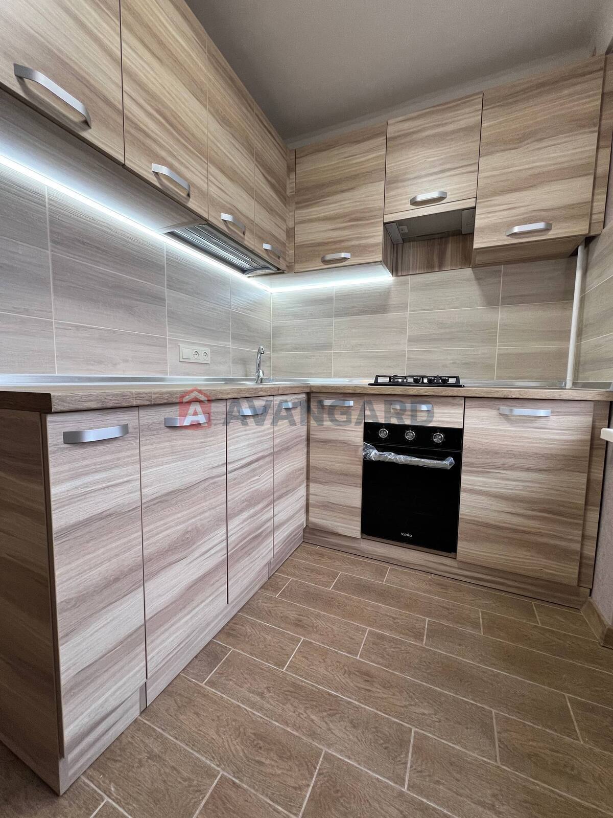 1 ����. ��������, 28,78/15,04/6 ��. �., 4/5 ���� ���� 3