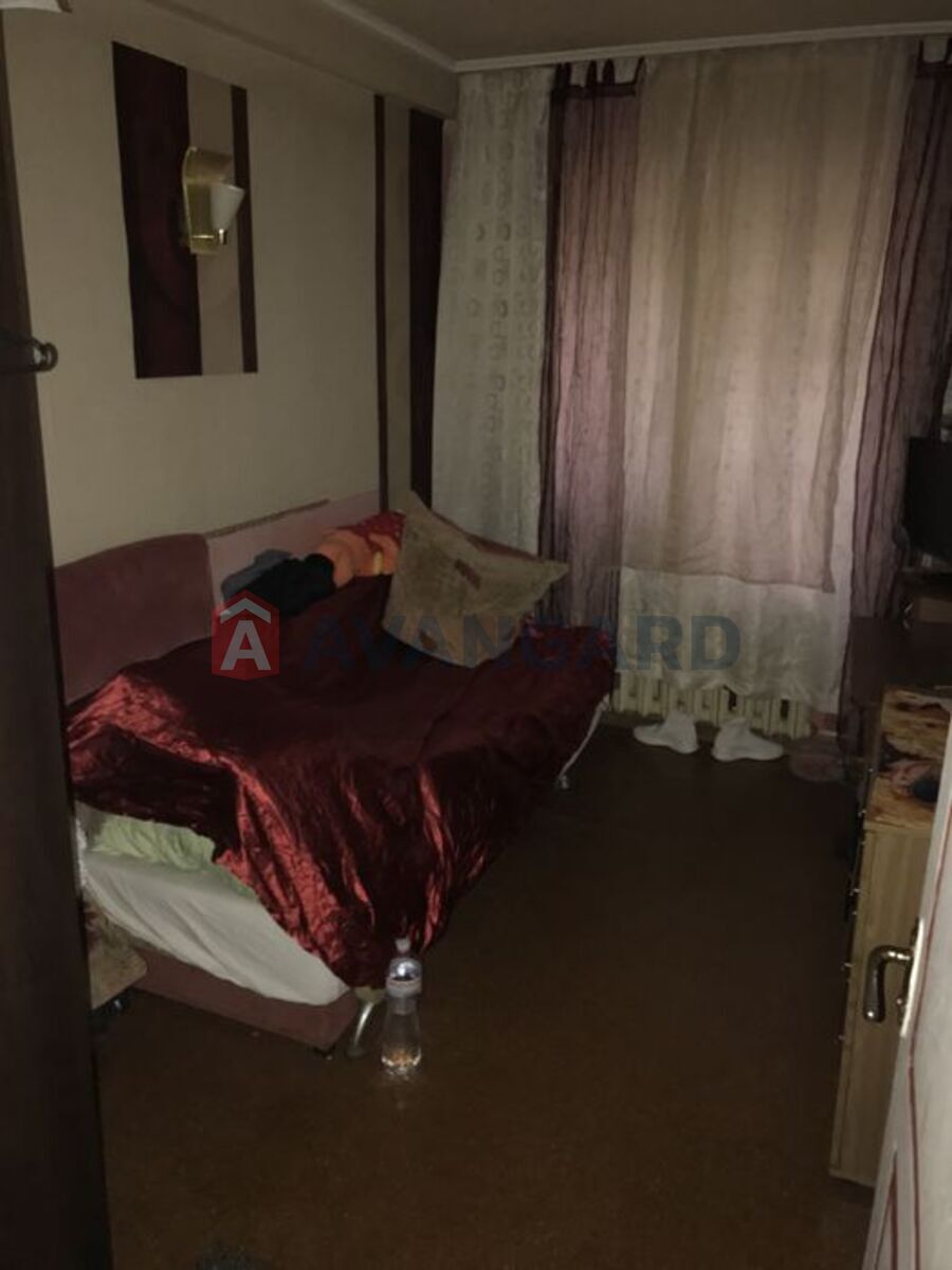 3 ��. ��������, 46/-/5 ��. �., 1/5 ������ ���� 13