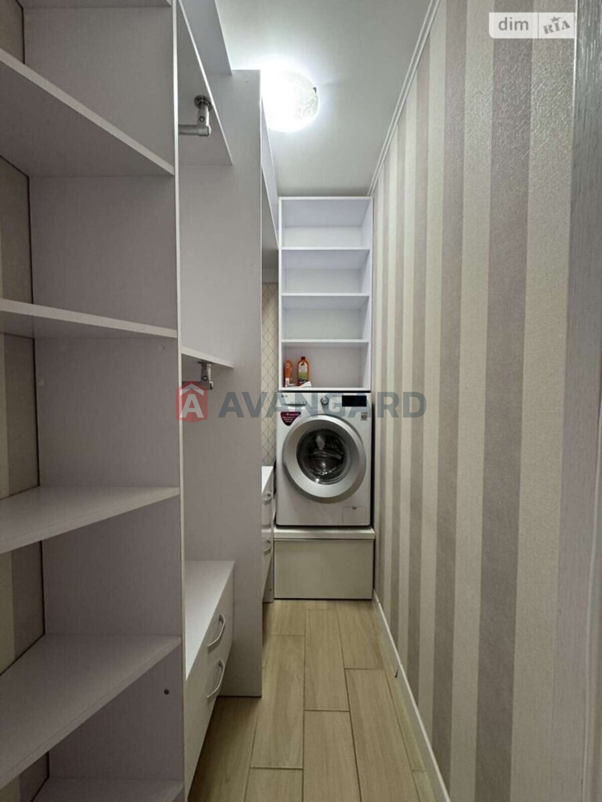 2 ��. ��������, 60/41/14 ��. �., 9/9 ������ ���� 8