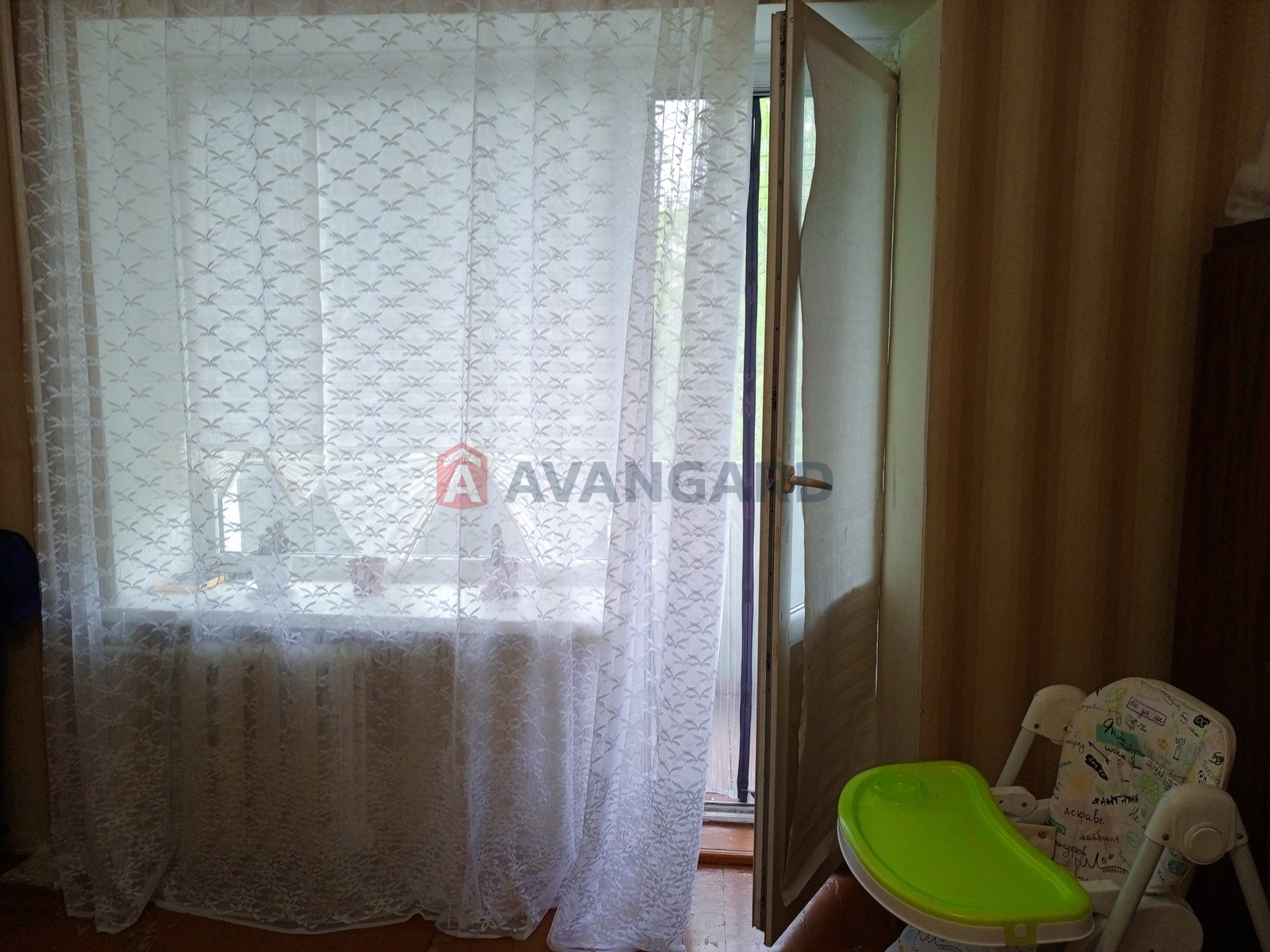 4 ����. ��������, 82/51/7 ��. �., 4/9 ���� ���� 4